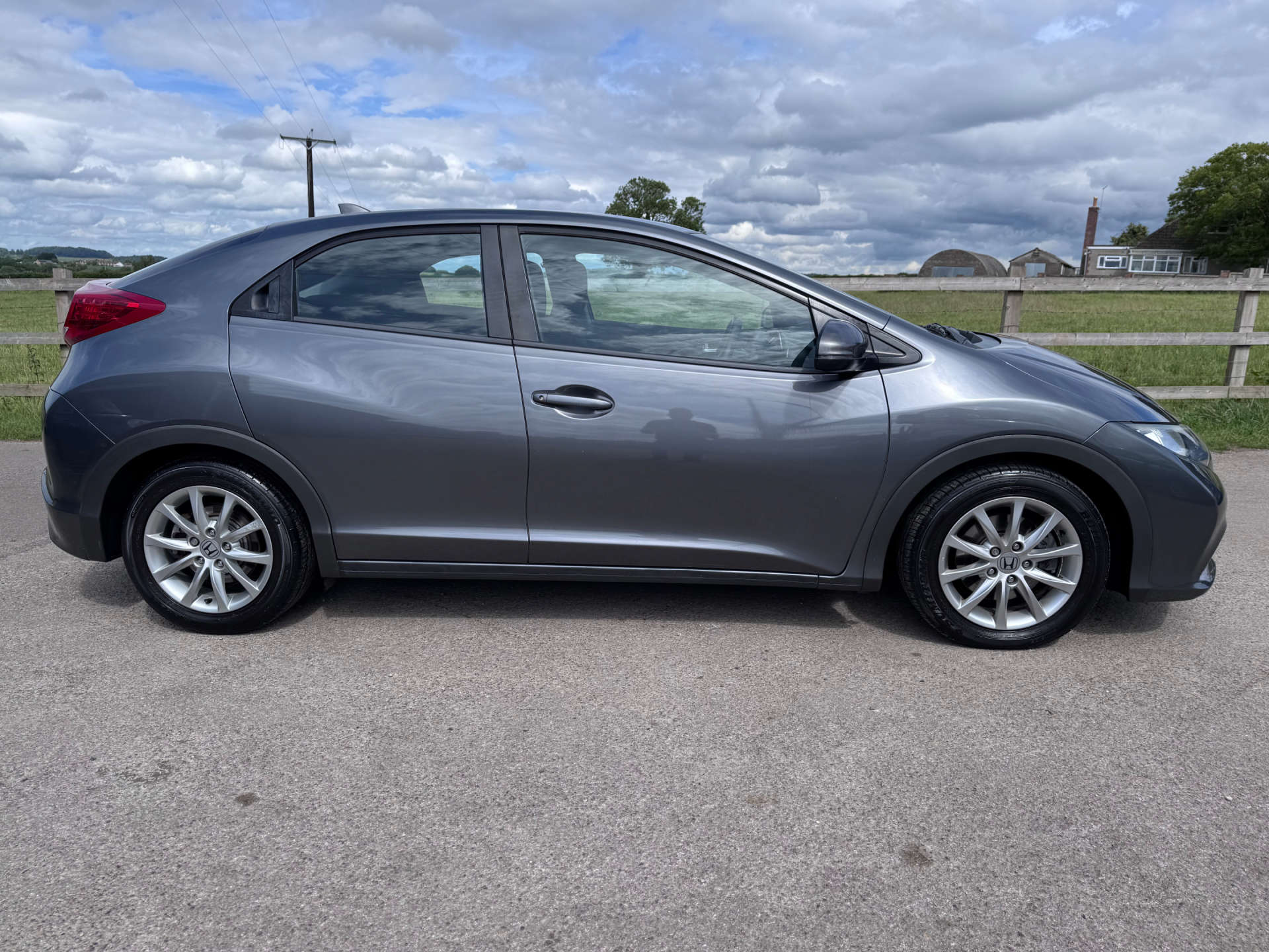 HONDA CIVIC 1.8 Civic i-VTec ES Auto 5dr #4