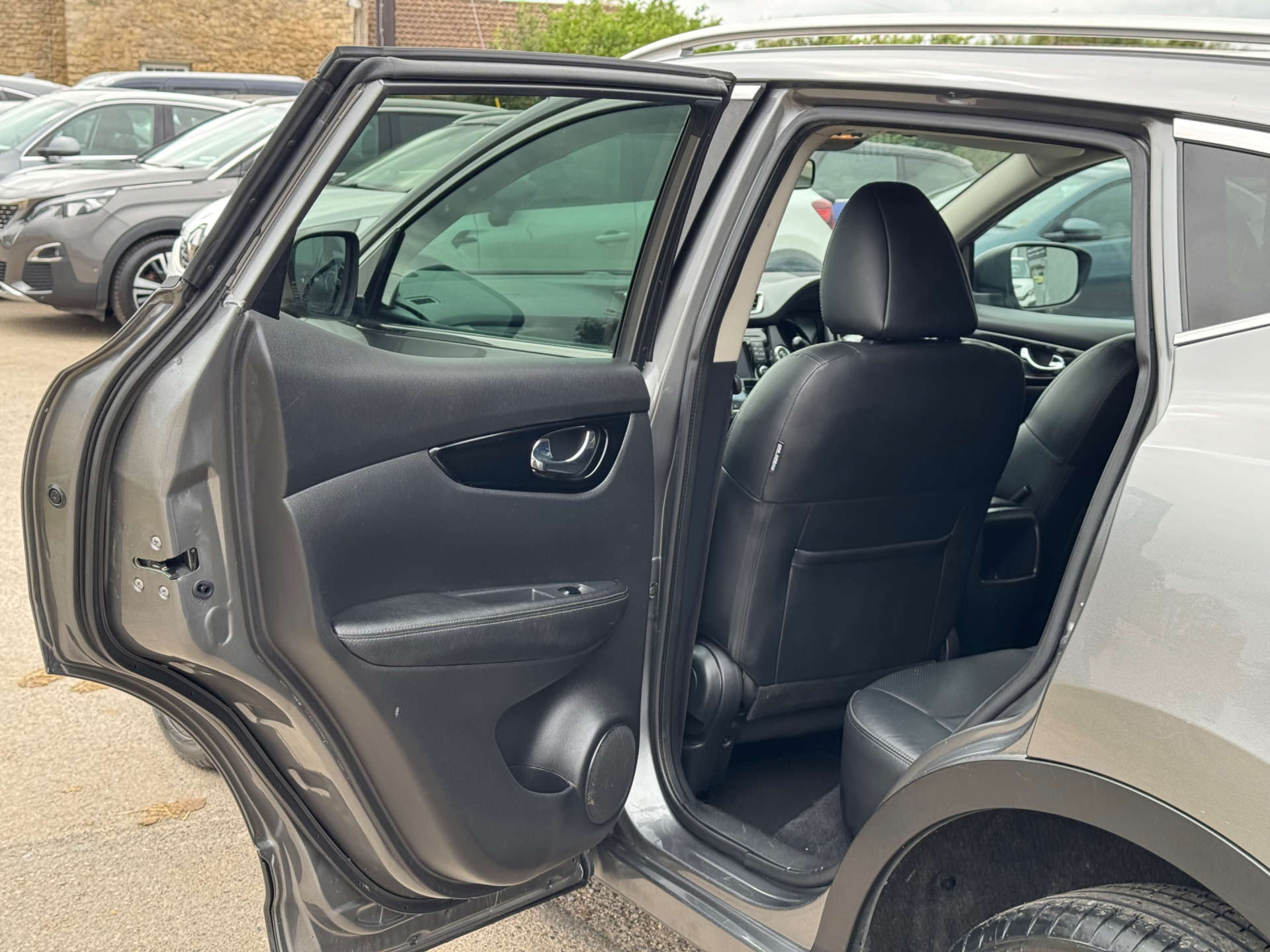NISSAN QASHQAI 1.5 Qashqai Tekna dCi 5dr #44