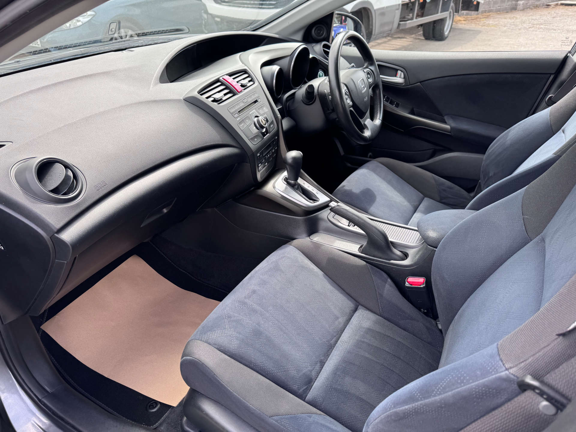 HONDA CIVIC 1.8 Civic i-VTec ES Auto 5dr #16