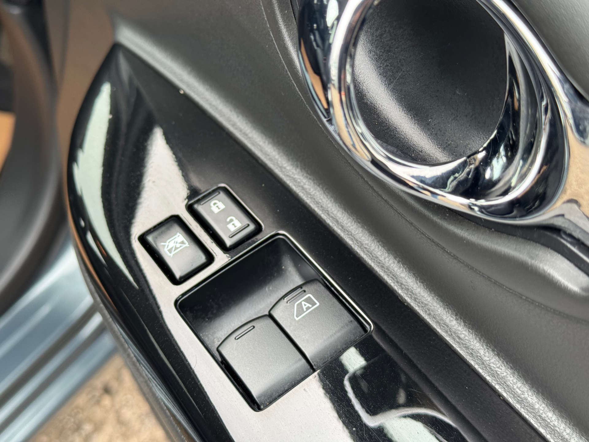 NISSAN MICRA 1.2 Micra N-Tec CVT 5dr #24