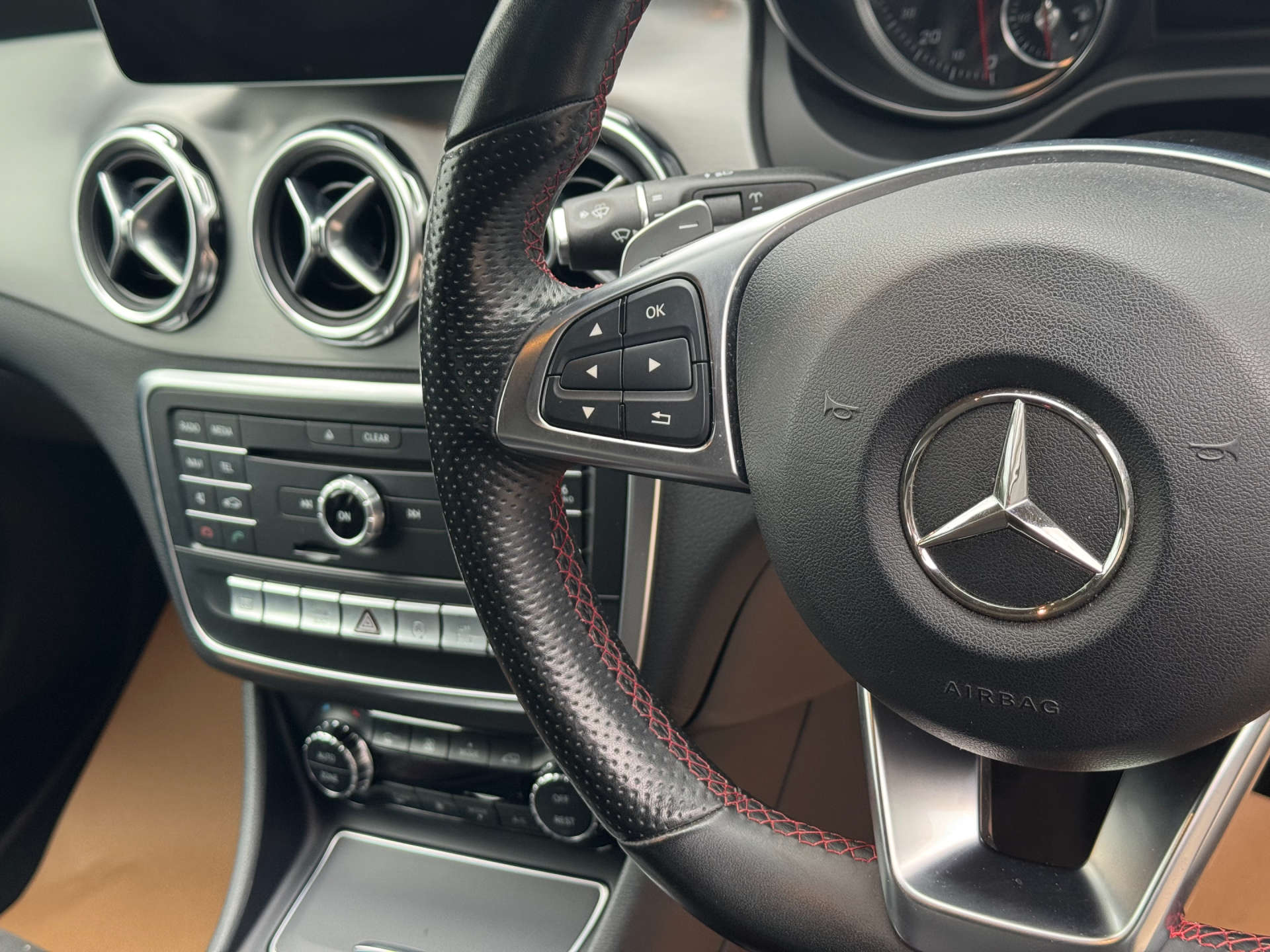 MERCEDES-BENZ GLA 2.1 GLA 200 AMG Line D 4Matic Auto 4WD 5dr #14