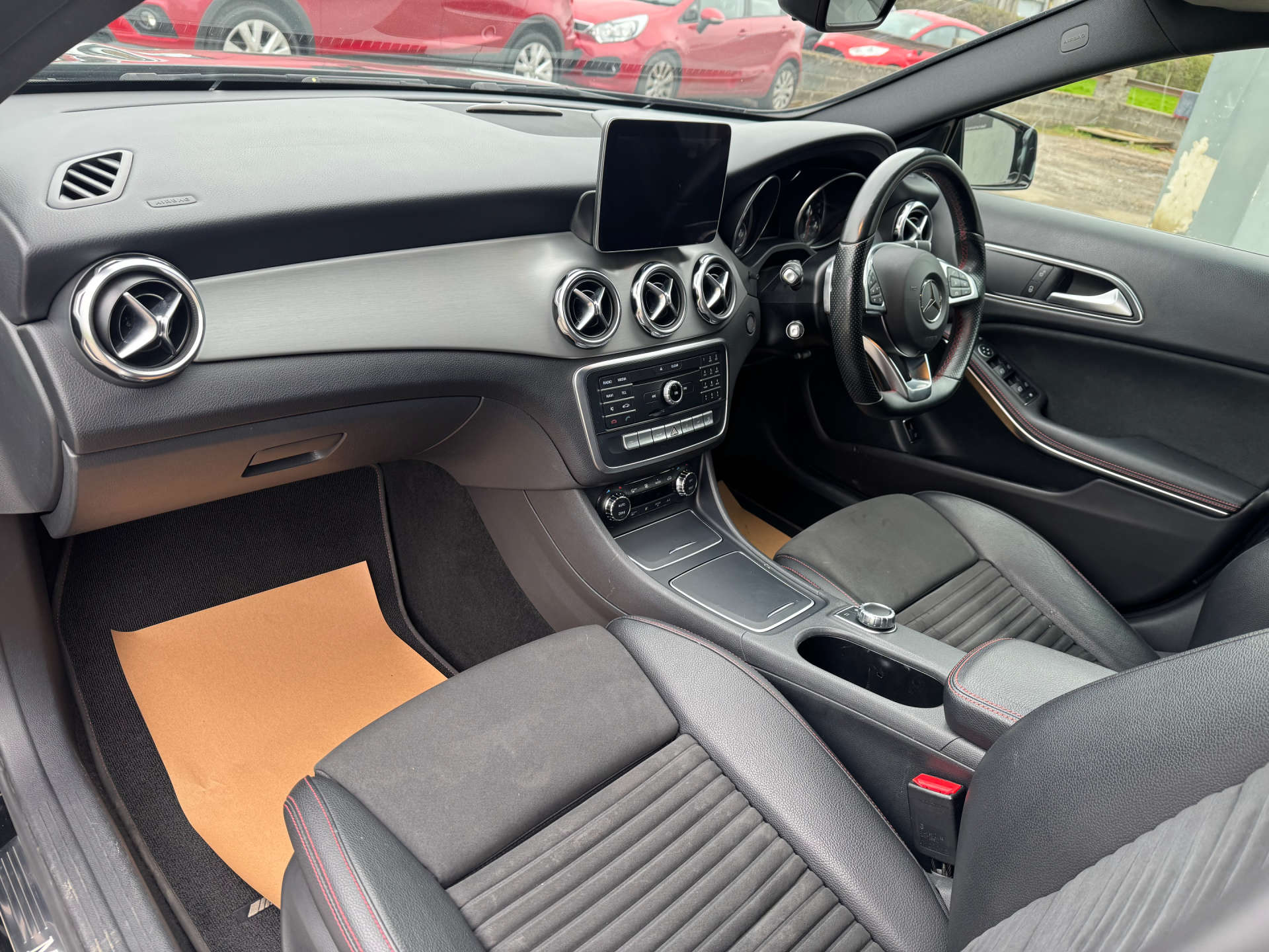 MERCEDES-BENZ GLA 2.1 GLA 200 AMG Line D 4Matic Auto 4WD 5dr #22