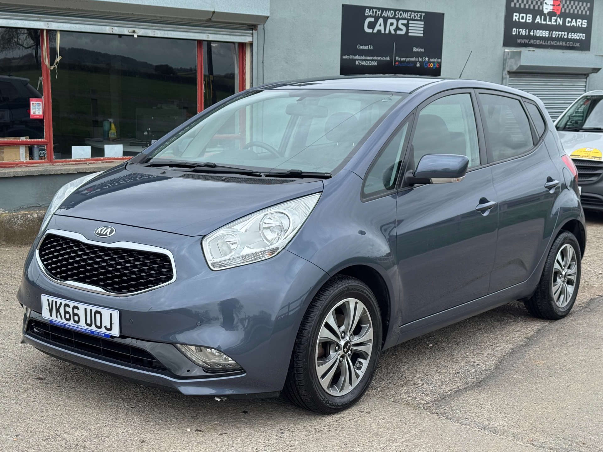 KIA VENGA 1.6 Venga 3 ISG 5dr #2