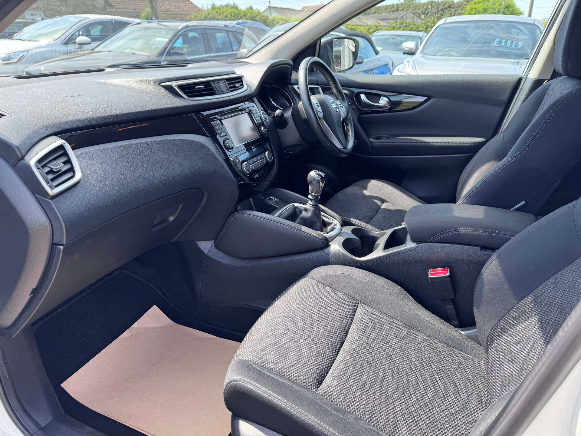 NISSAN QASHQAI 1.5 Qashqai N-Connecta dCi 5dr #29