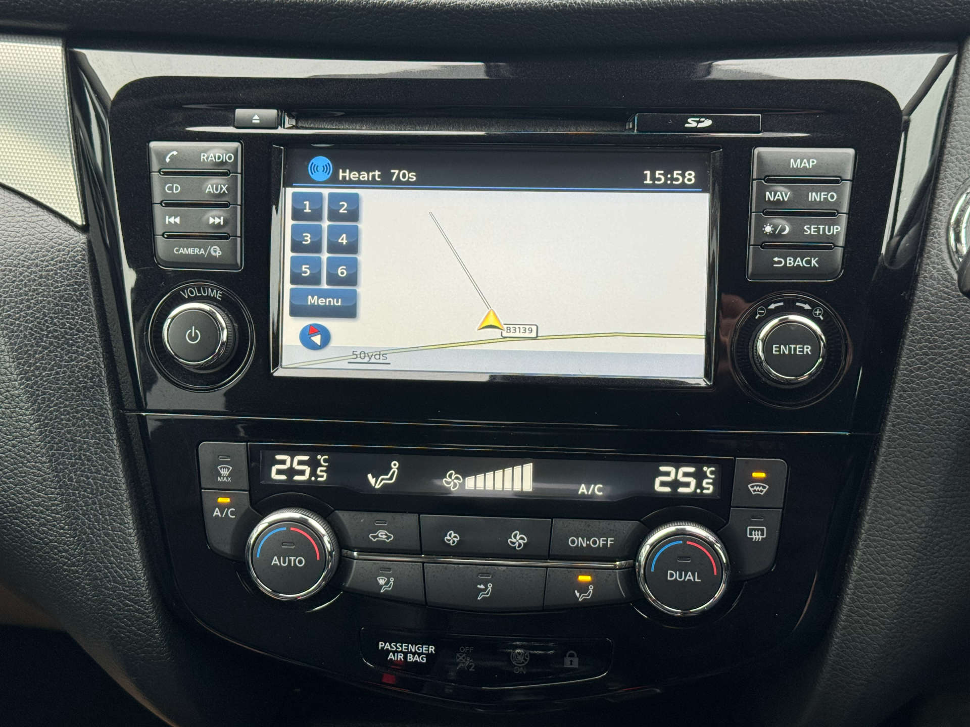 NISSAN QASHQAI 1.5 Qashqai Tekna dCi 5dr #33