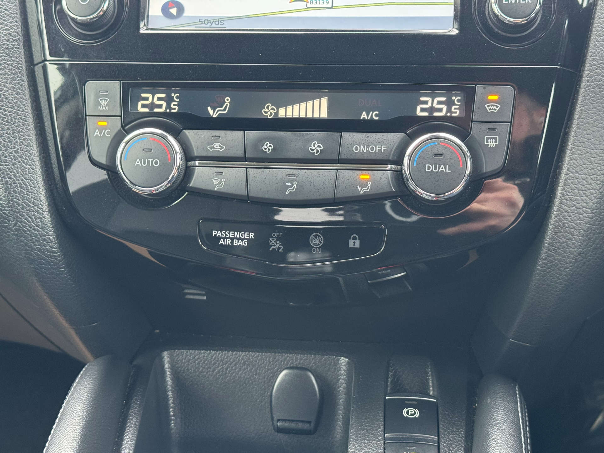 NISSAN QASHQAI 1.5 Qashqai Tekna dCi 5dr #34