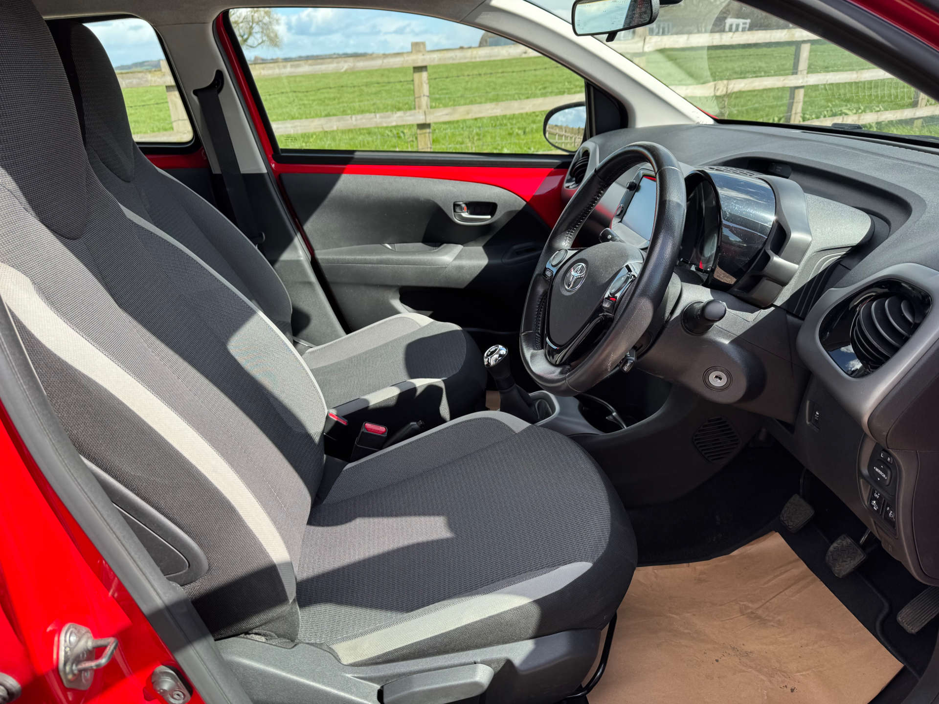 TOYOTA AYGO 1.0 Aygo X-Play TSS VVT-i 5dr #9