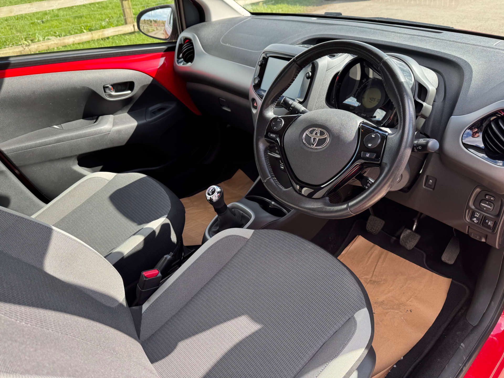 TOYOTA AYGO 1.0 Aygo X-Play TSS VVT-i 5dr #11