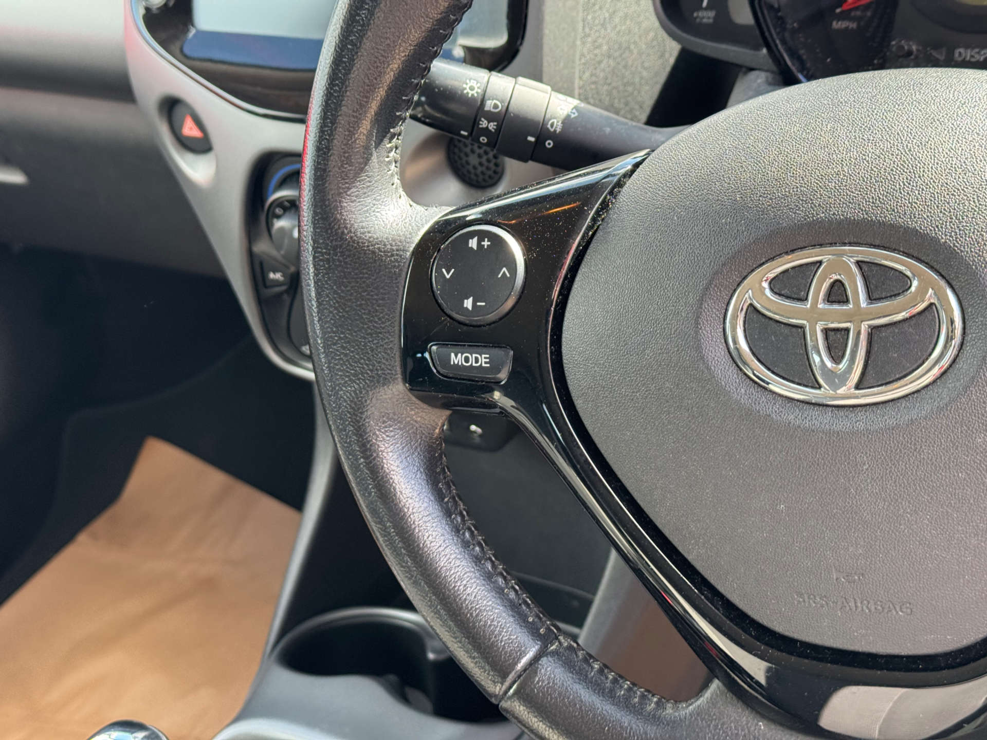 TOYOTA AYGO 1.0 Aygo X-Play TSS VVT-i 5dr #14