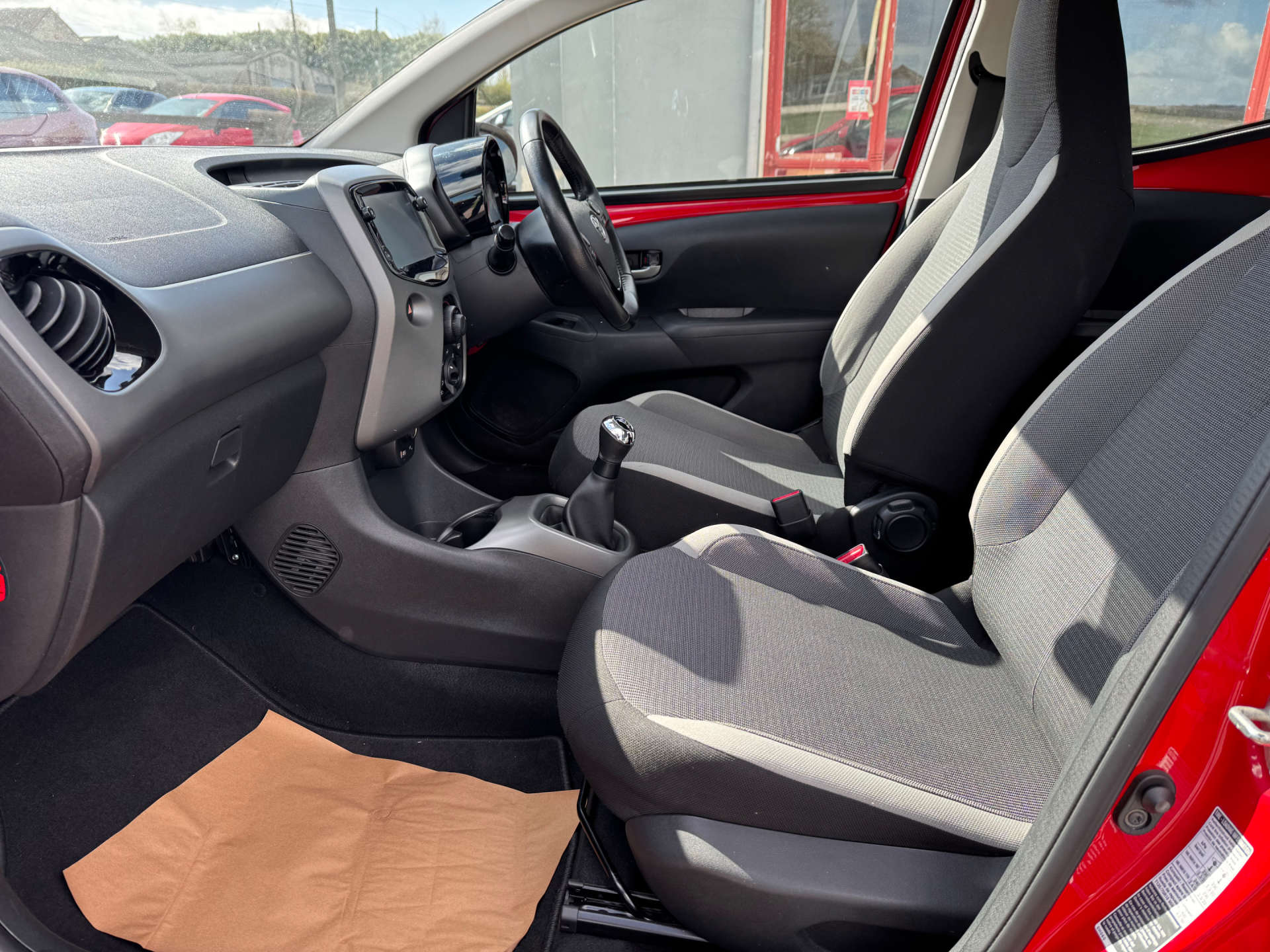 TOYOTA AYGO 1.0 Aygo X-Play TSS VVT-i 5dr #18