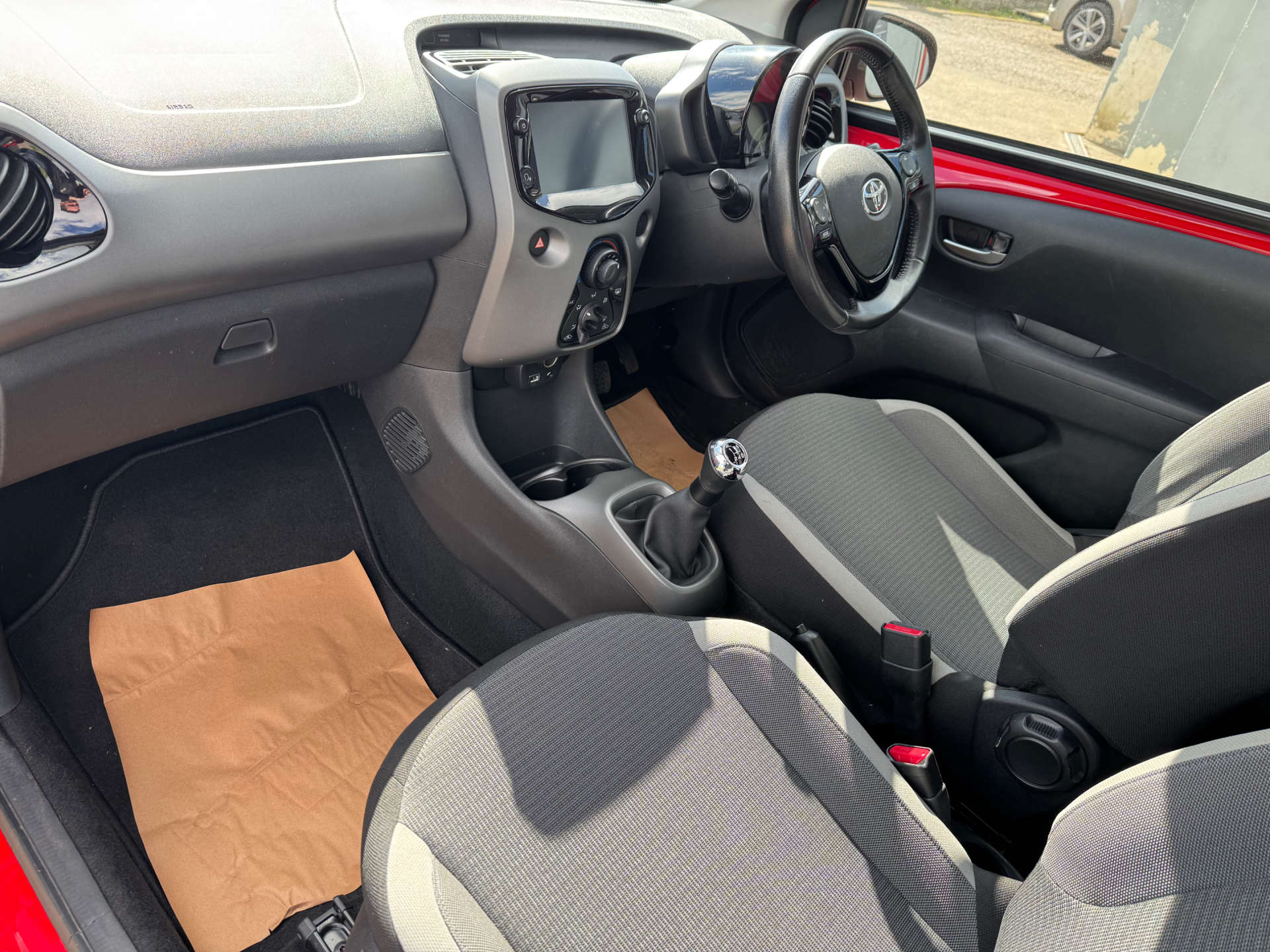 TOYOTA AYGO 1.0 Aygo X-Play TSS VVT-i 5dr #20