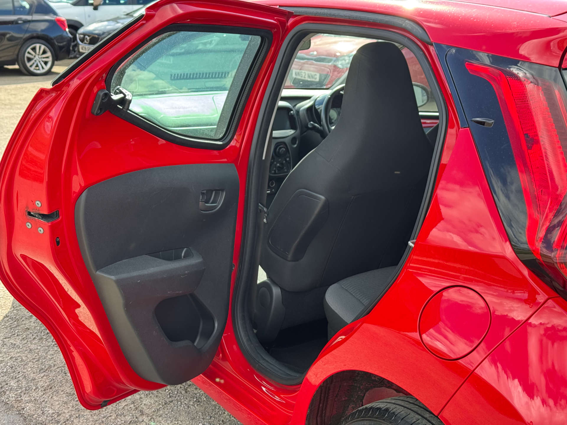 TOYOTA AYGO 1.0 Aygo X-Play TSS VVT-i 5dr #29