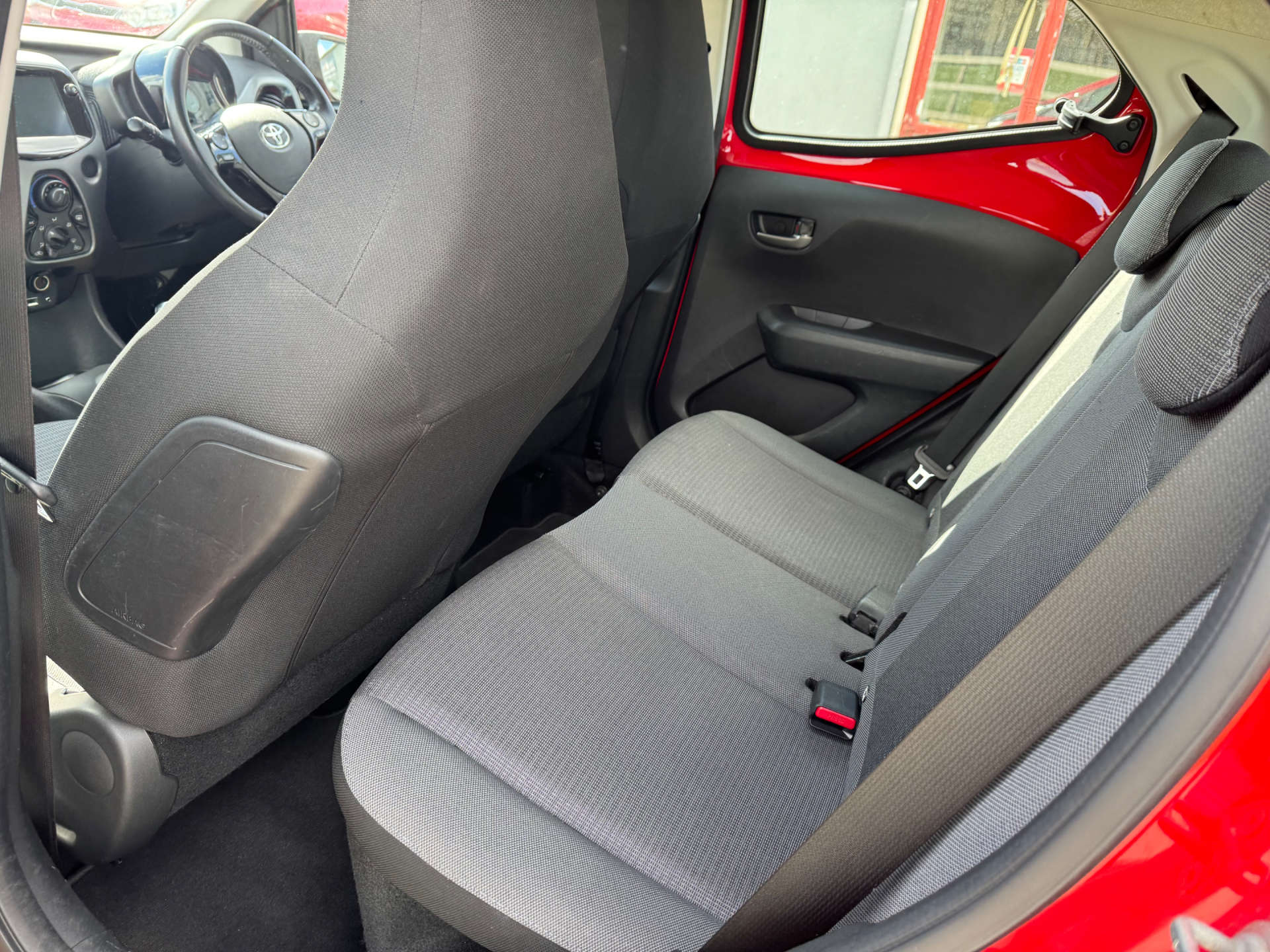 TOYOTA AYGO 1.0 Aygo X-Play TSS VVT-i 5dr #31
