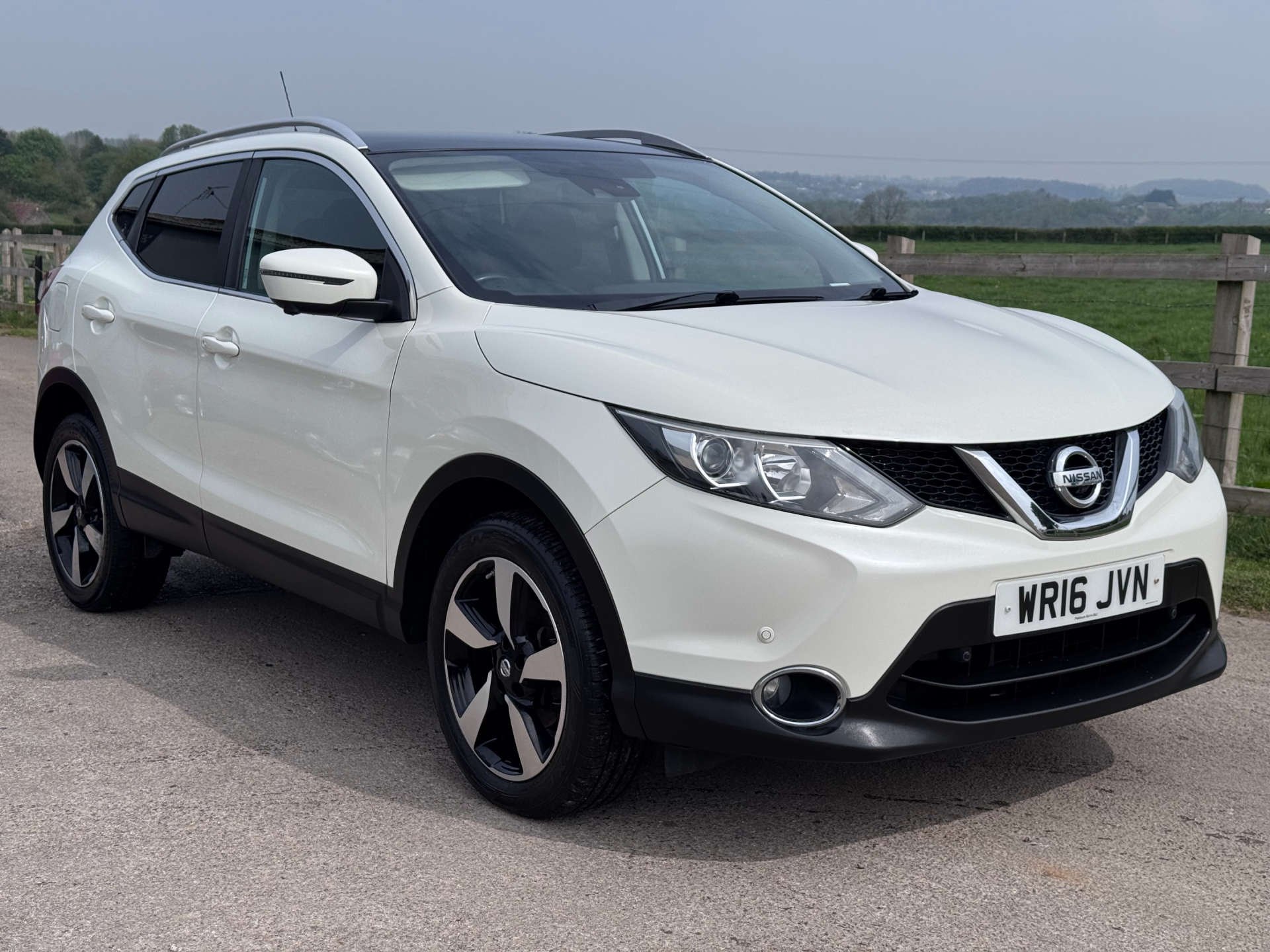 NISSAN QASHQAI 1.5 Qashqai N-Connecta dCi 5dr