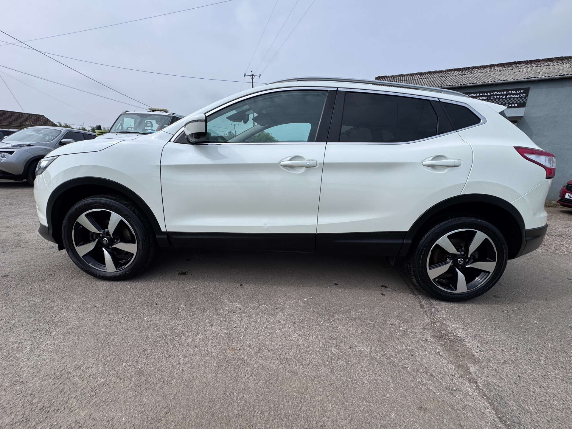 NISSAN QASHQAI 1.5 Qashqai N-Connecta dCi 5dr #4