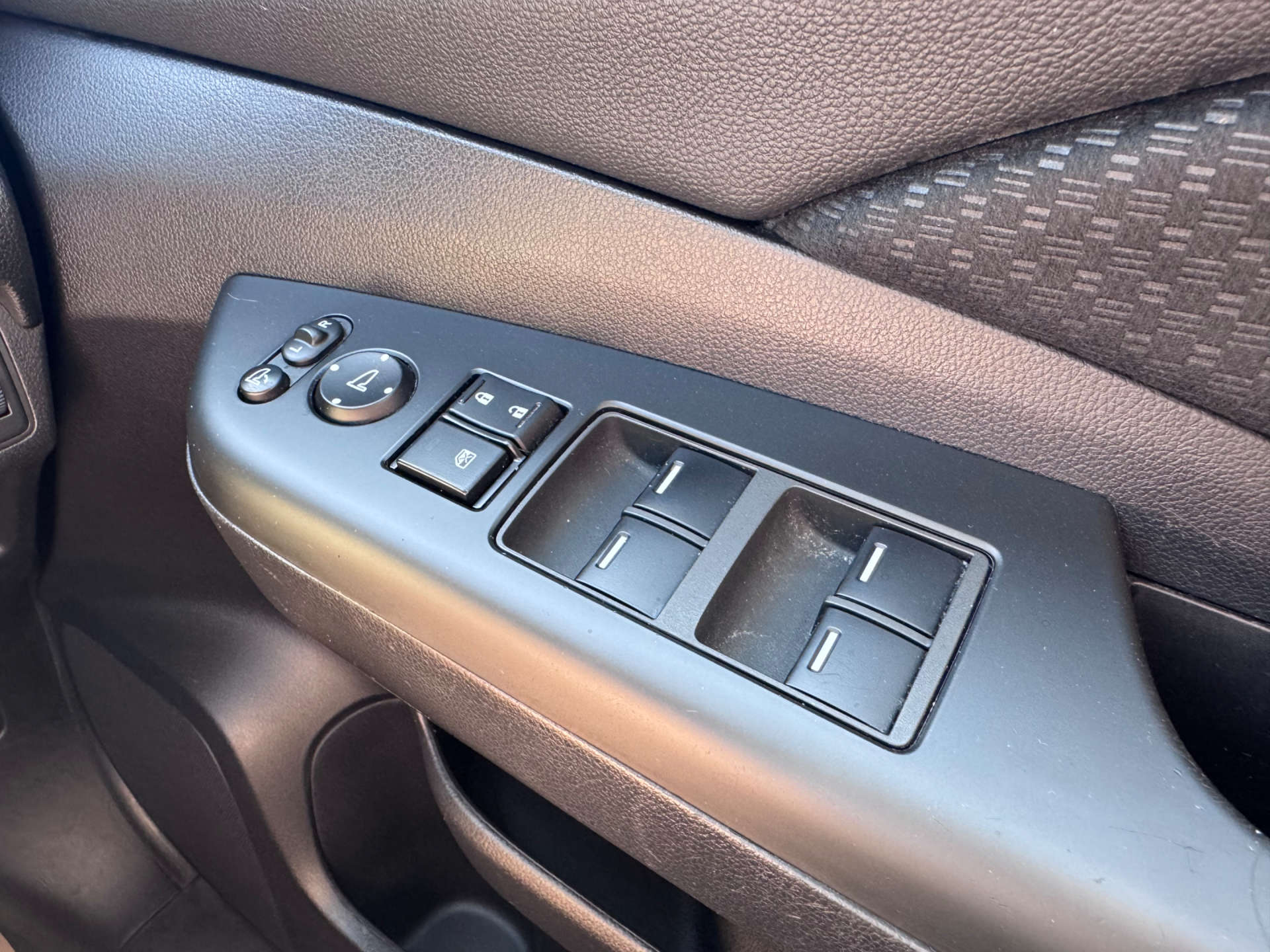 HONDA CR-V 2.0 CR-V SE+ Navi i-VTec 4x2 5dr #29