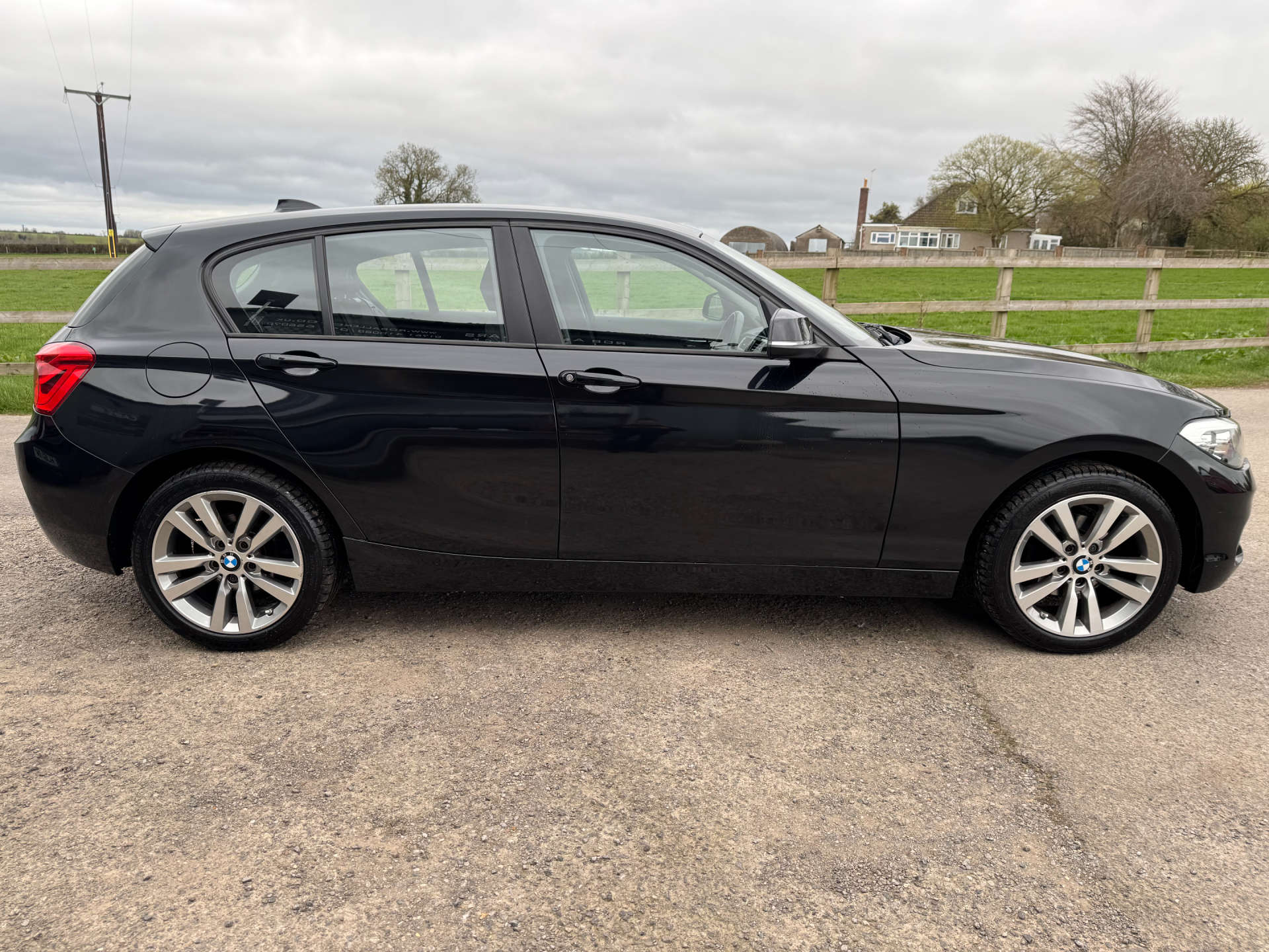 BMW 1 SERIES 1.5 118i Sport 5dr #4