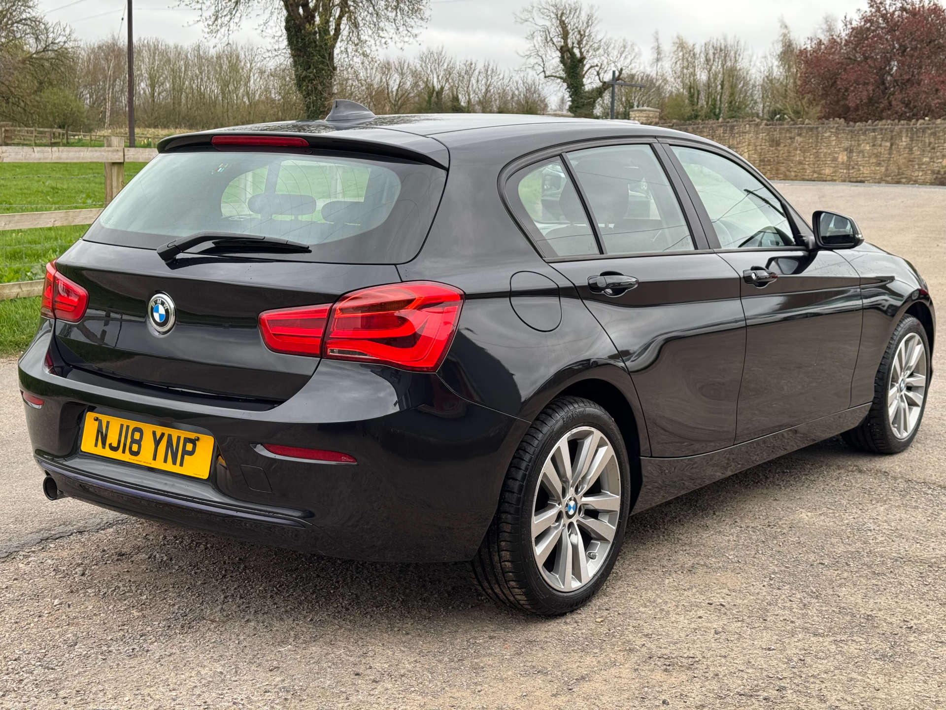 BMW 1 SERIES 1.5 118i Sport 5dr #7