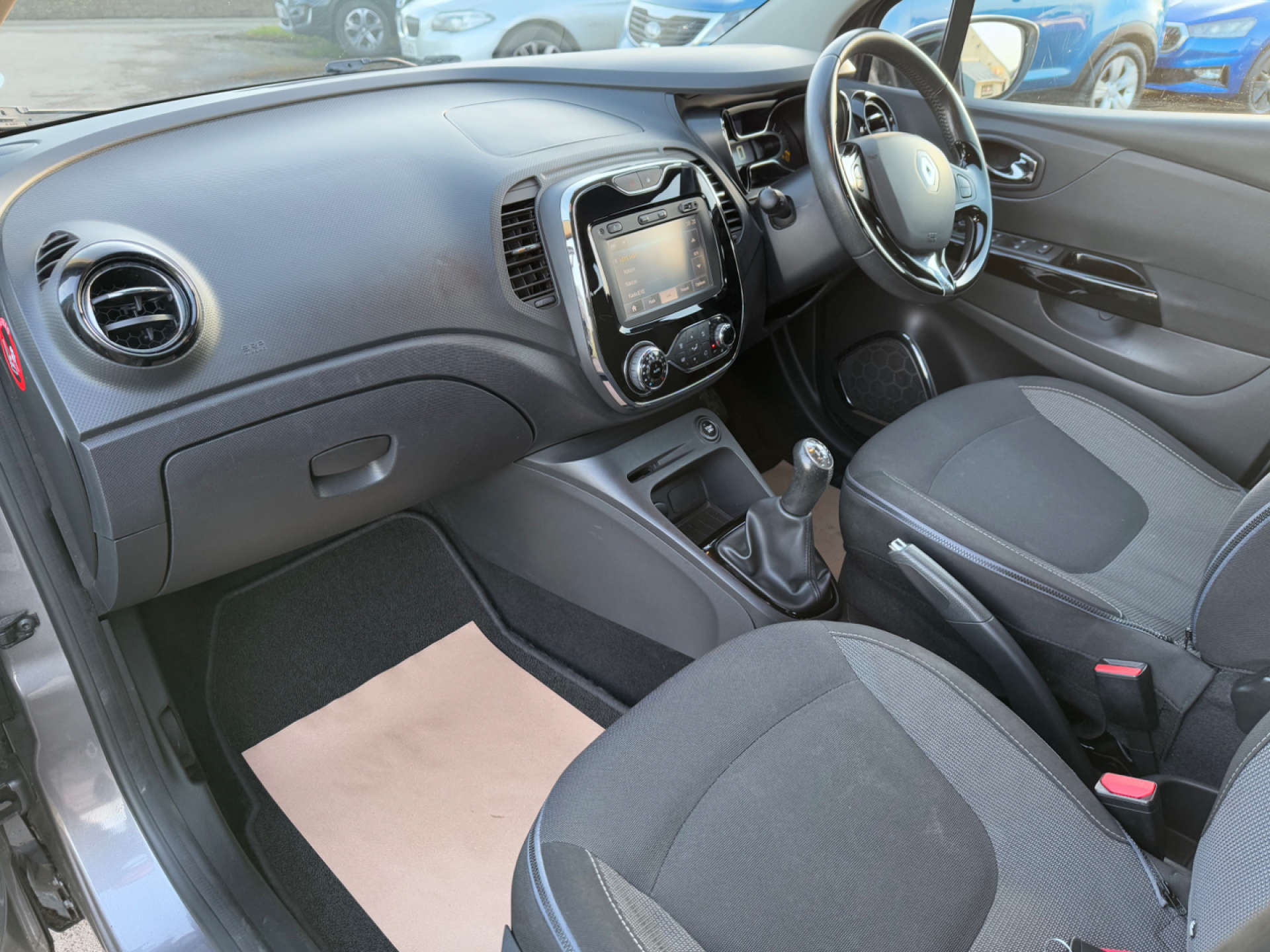 RENAULT CAPTUR 0.9 Captur Dynamique MediaNav Energy TCe S/S 5dr #15