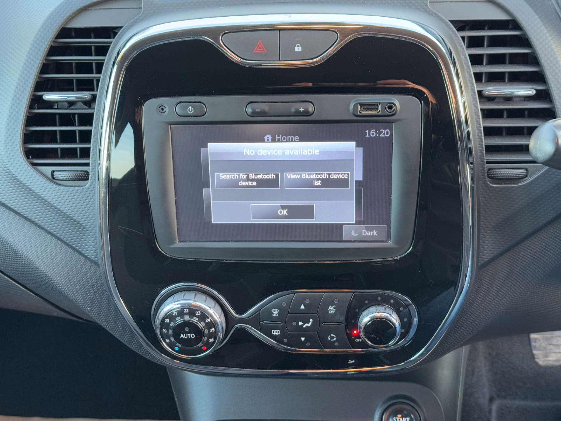 RENAULT CAPTUR 0.9 Captur Dynamique MediaNav Energy TCe S/S 5dr #17