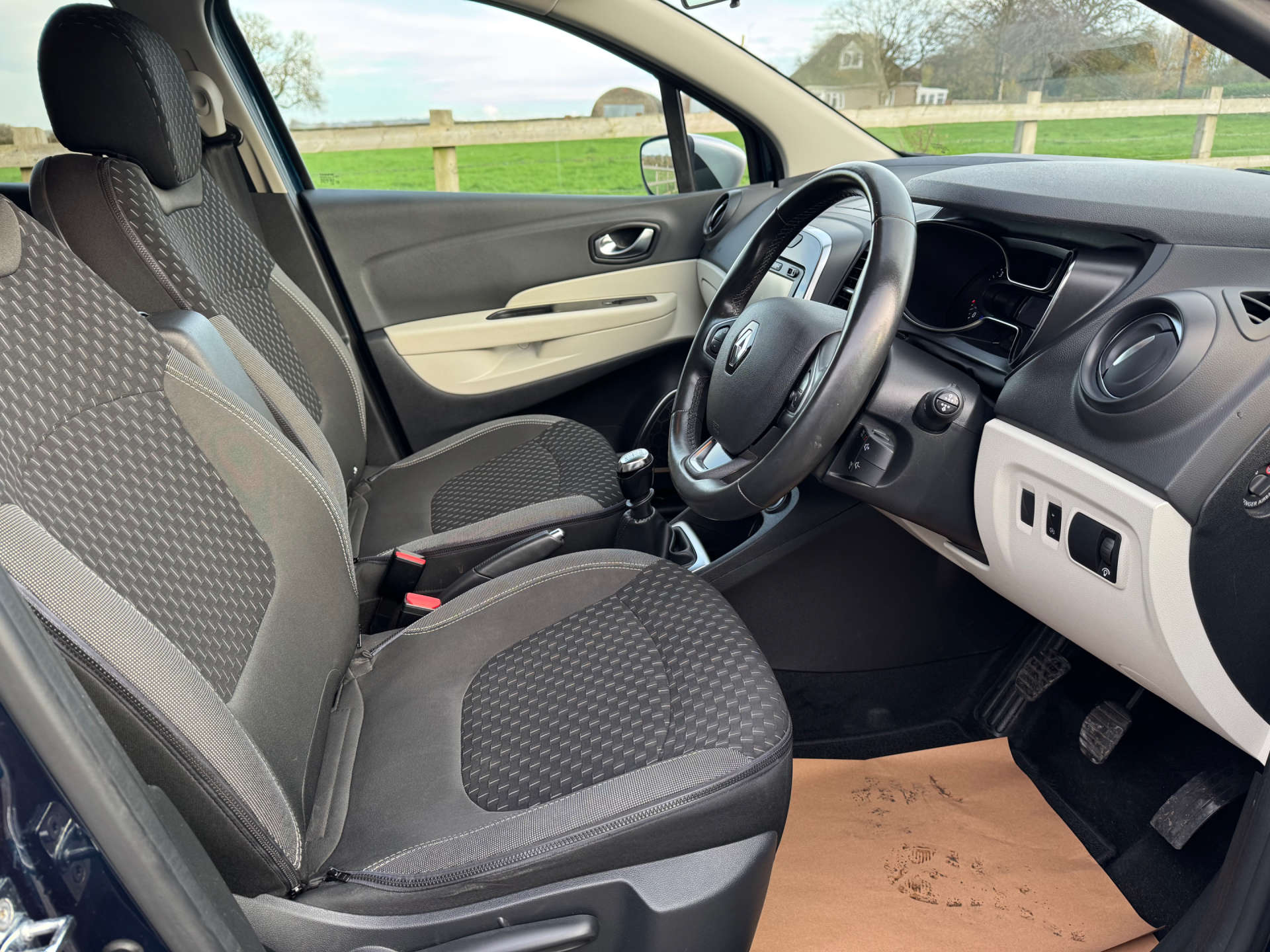 RENAULT CAPTUR 1.5 Captur Dynamique S Nav dCi 5dr #10