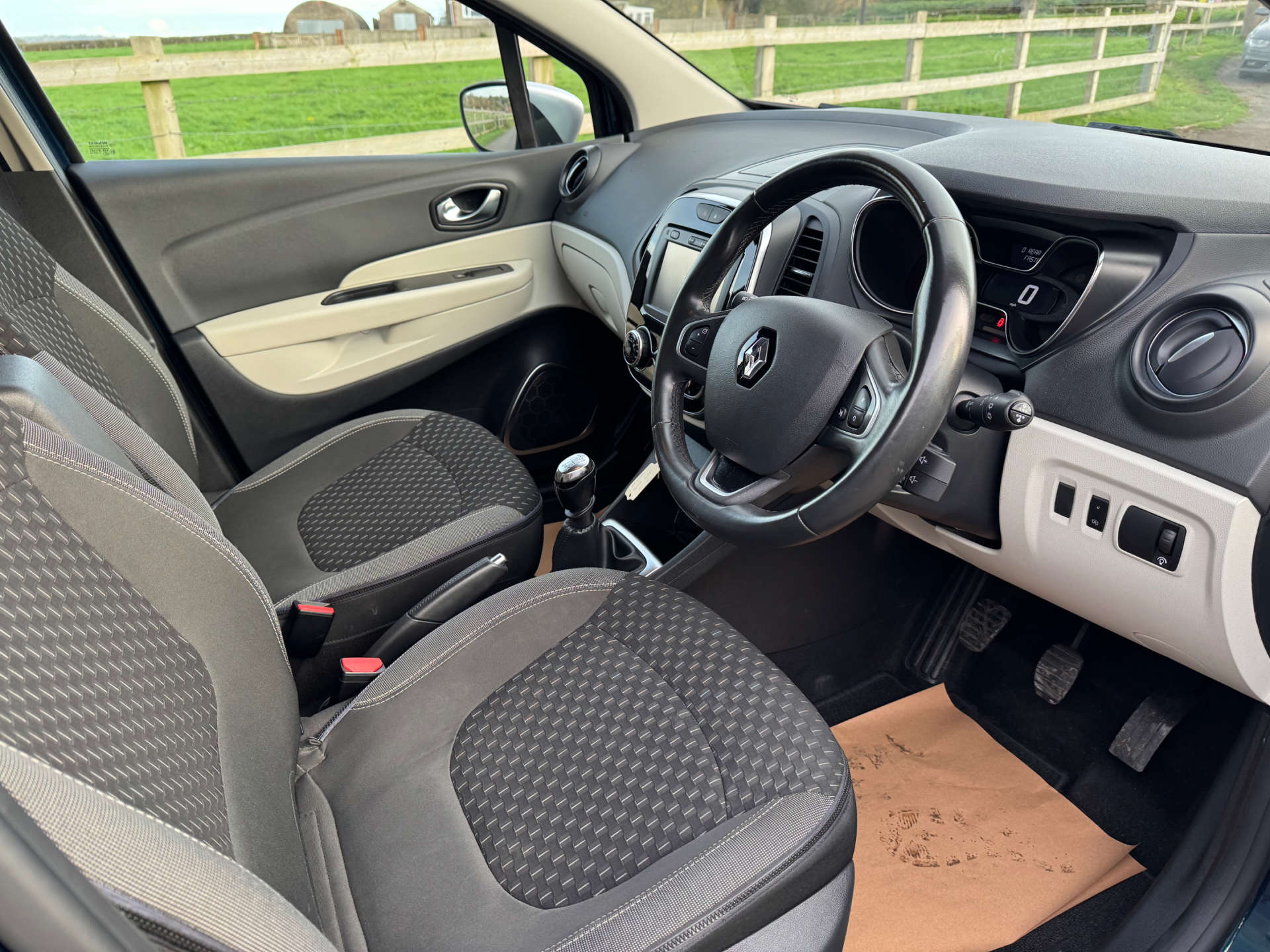 RENAULT CAPTUR 1.5 Captur Dynamique S Nav dCi 5dr #11