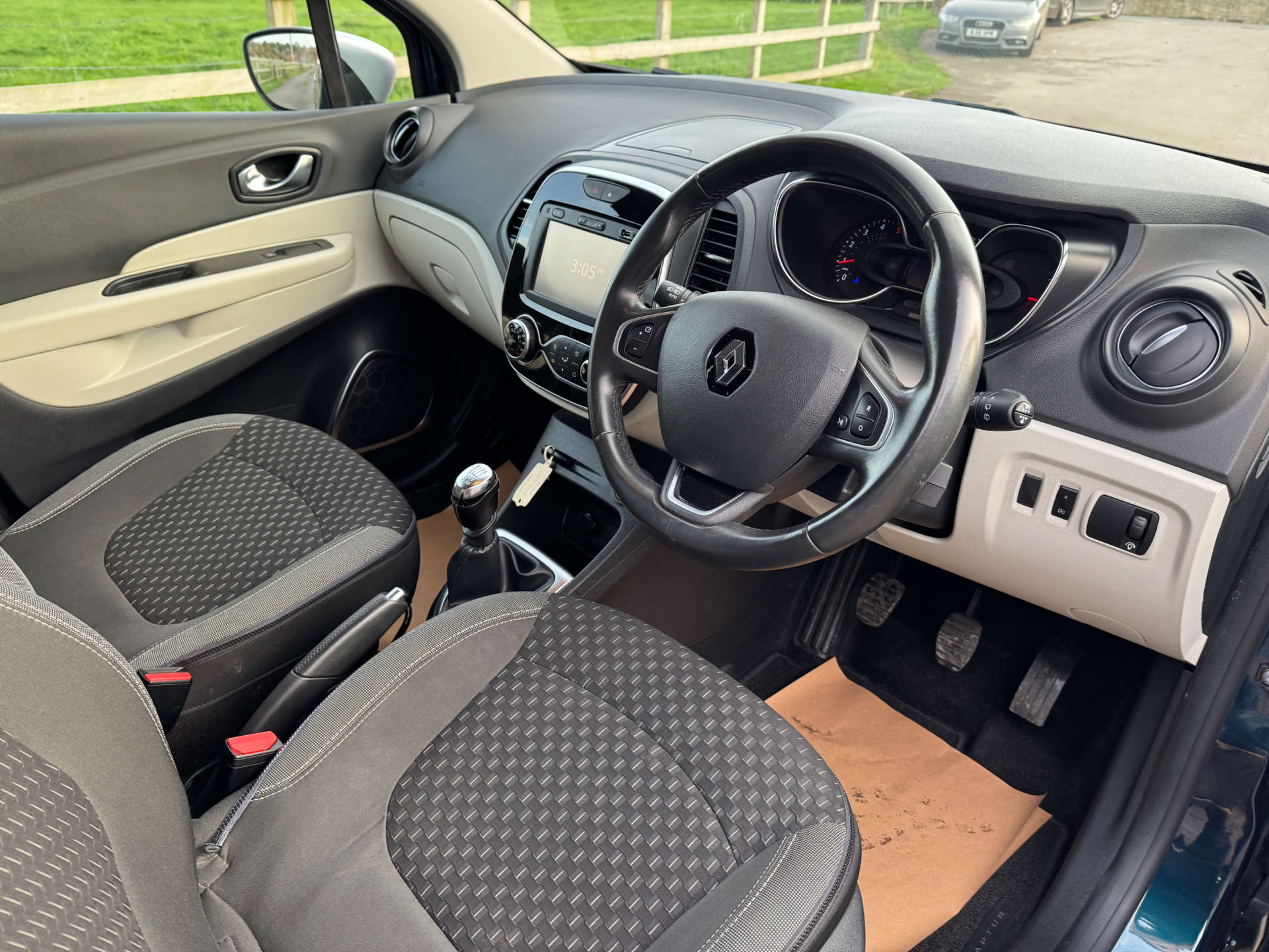 RENAULT CAPTUR 1.5 Captur Dynamique S Nav dCi 5dr #12