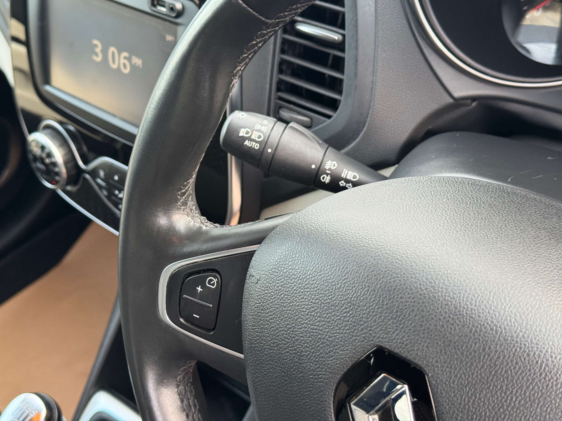 RENAULT CAPTUR 1.5 Captur Dynamique S Nav dCi 5dr #18