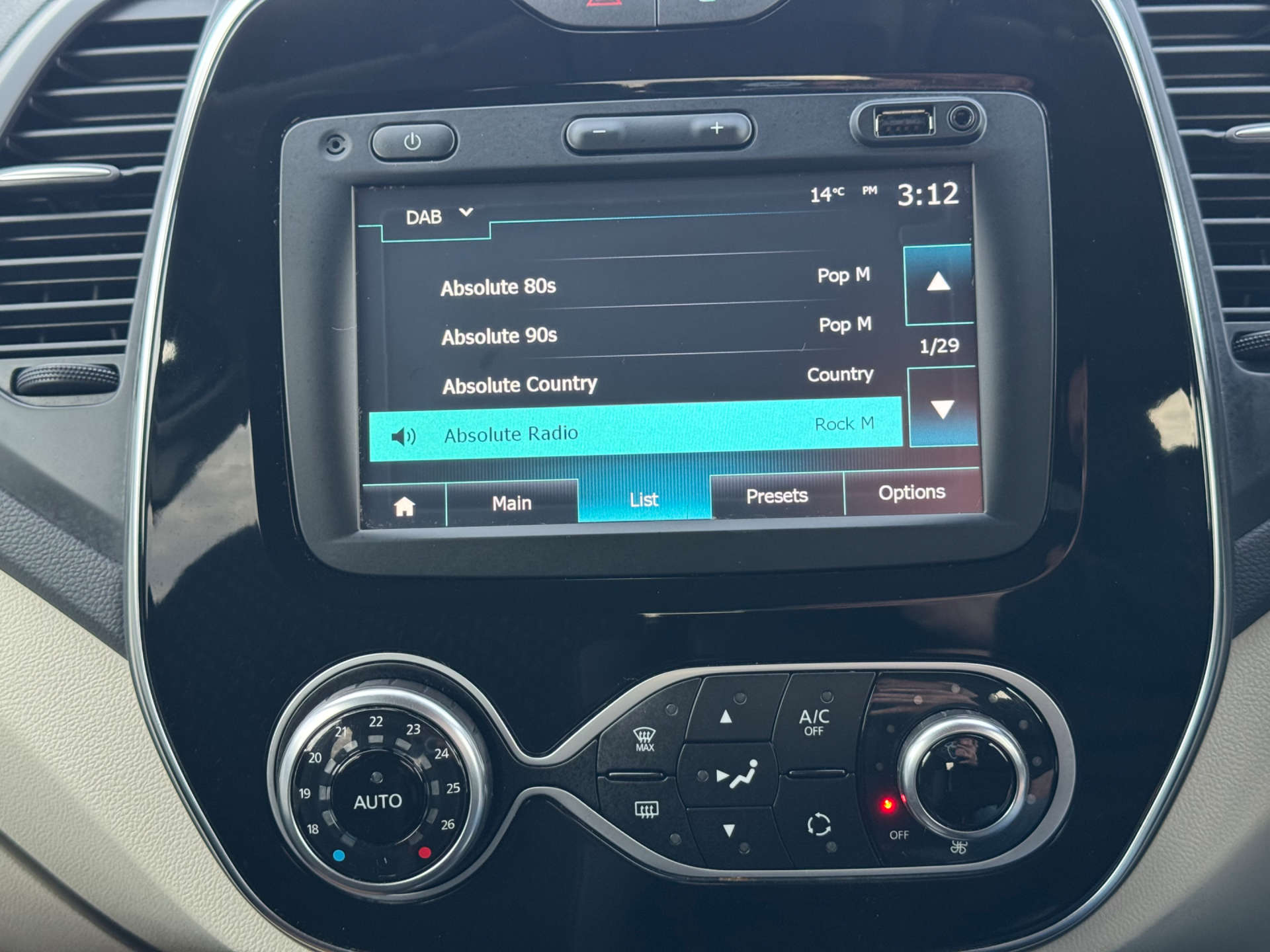 RENAULT CAPTUR 1.5 Captur Dynamique S Nav dCi 5dr #28