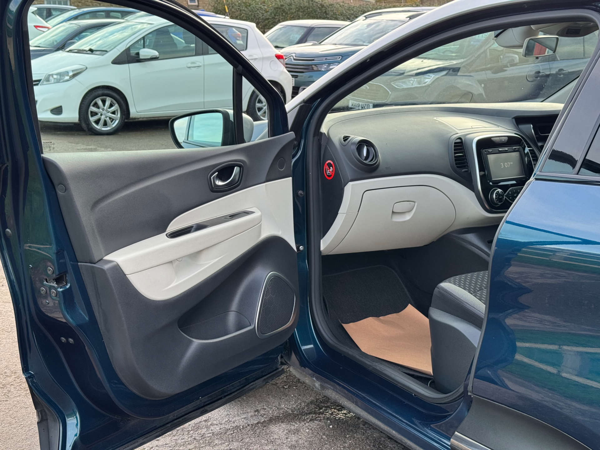 RENAULT CAPTUR 1.5 Captur Dynamique S Nav dCi 5dr #29