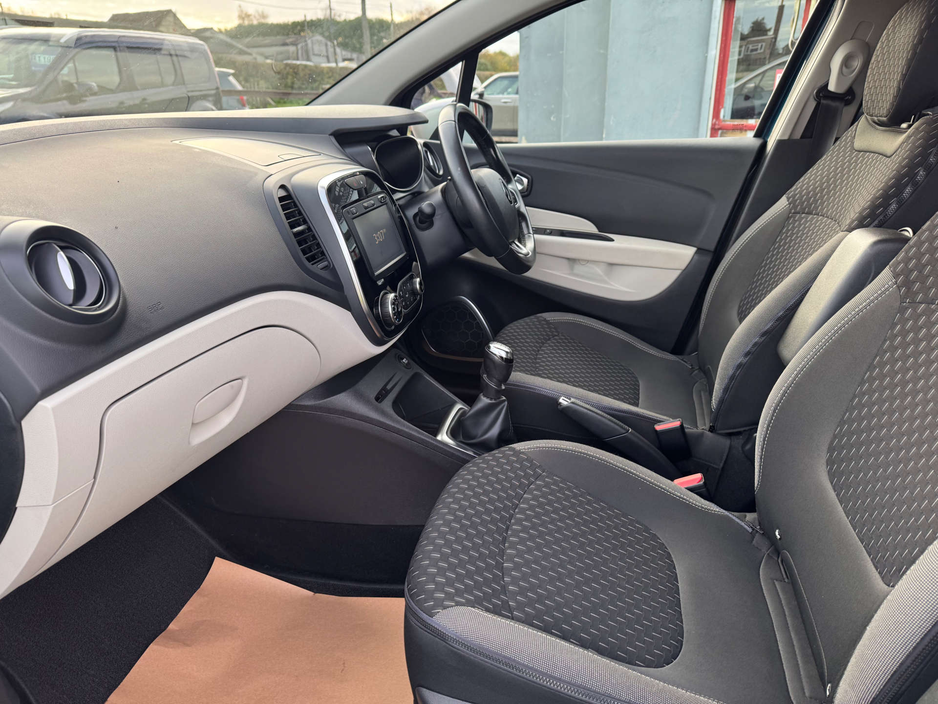 RENAULT CAPTUR 1.5 Captur Dynamique S Nav dCi 5dr #31