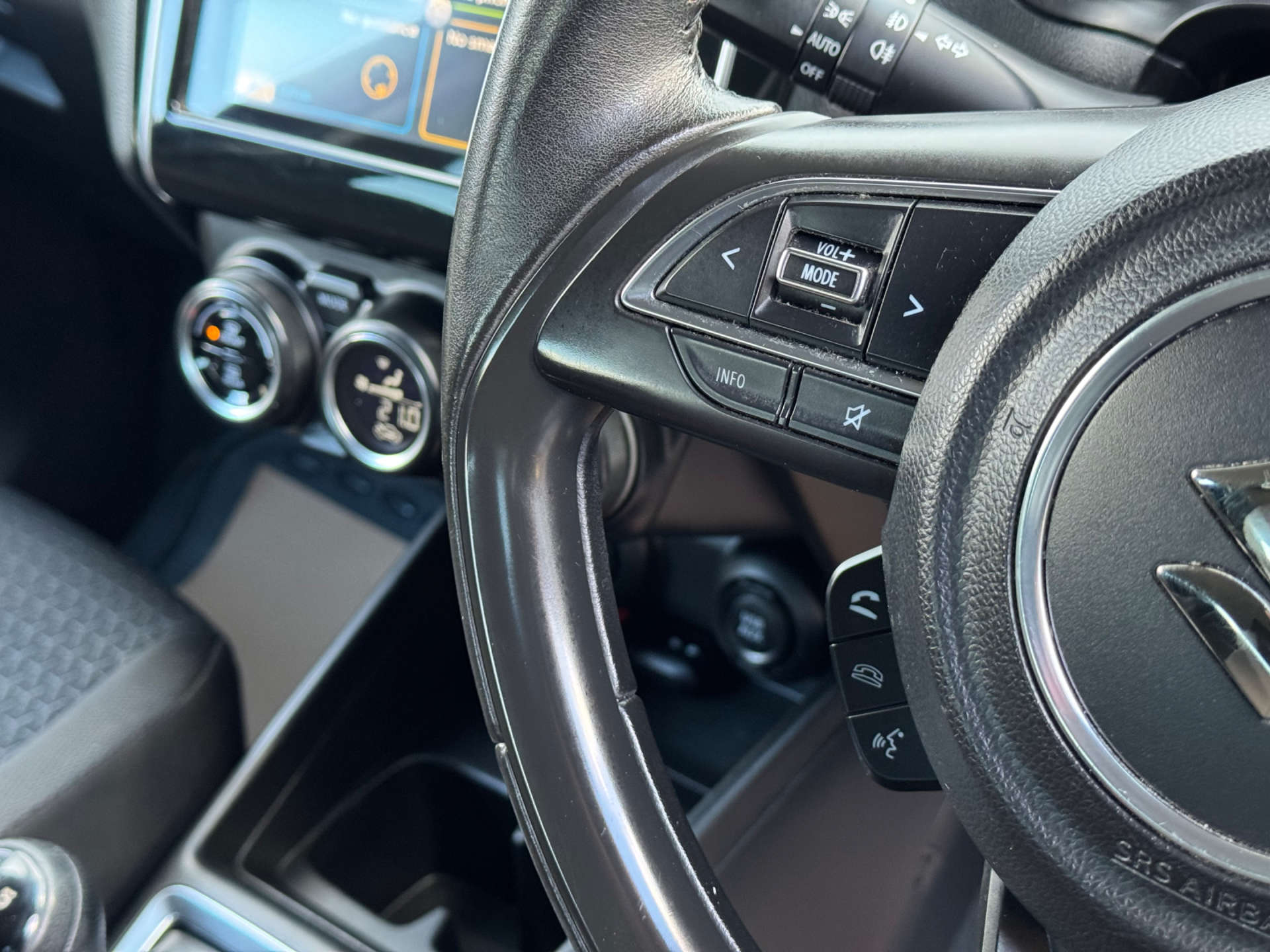 SUZUKI SWIFT 1.0 Swift SZ5 Boosterjet SHVS 5dr #15