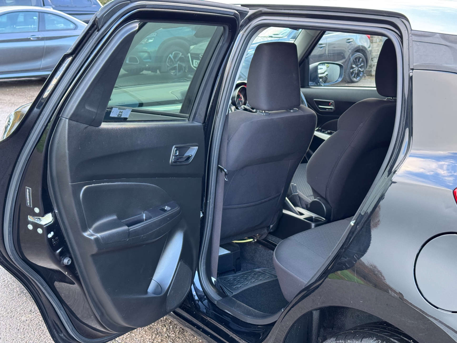 SUZUKI SWIFT 1.0 Swift SZ5 Boosterjet SHVS 5dr #37