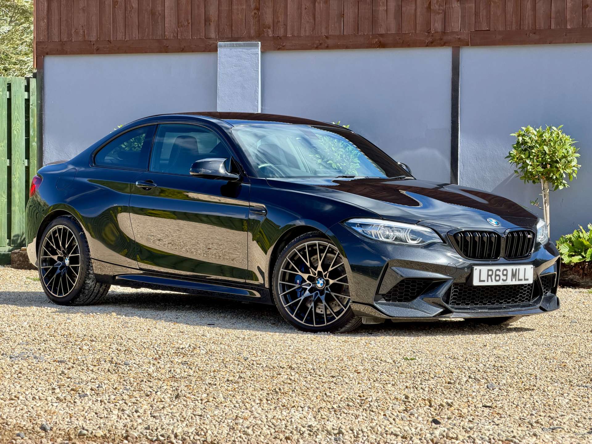 2019 BMW M2