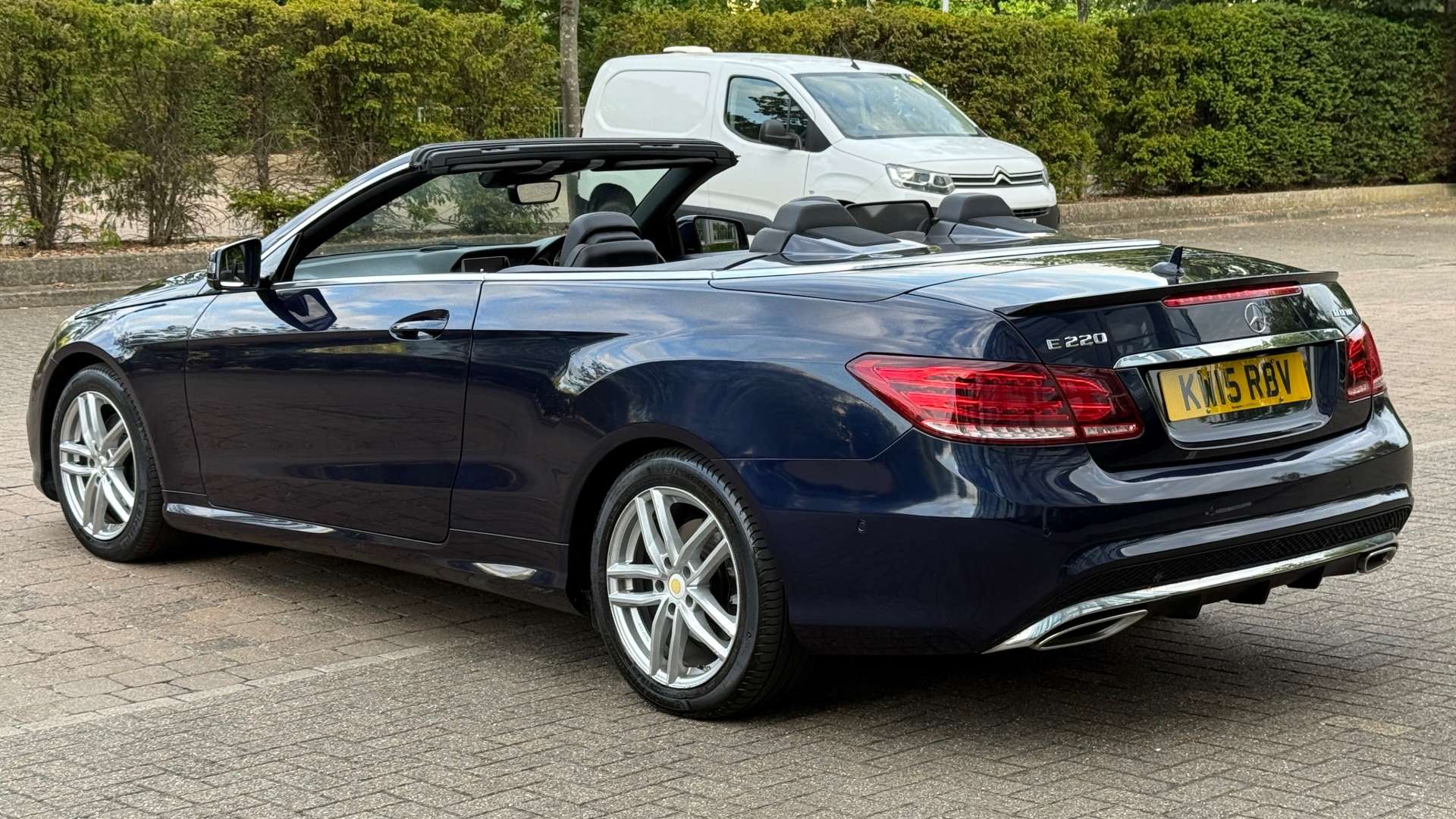 MERCEDES-BENZ E-CLASS 2.1 E220 AMG Line Bluetec Auto 2dr #9