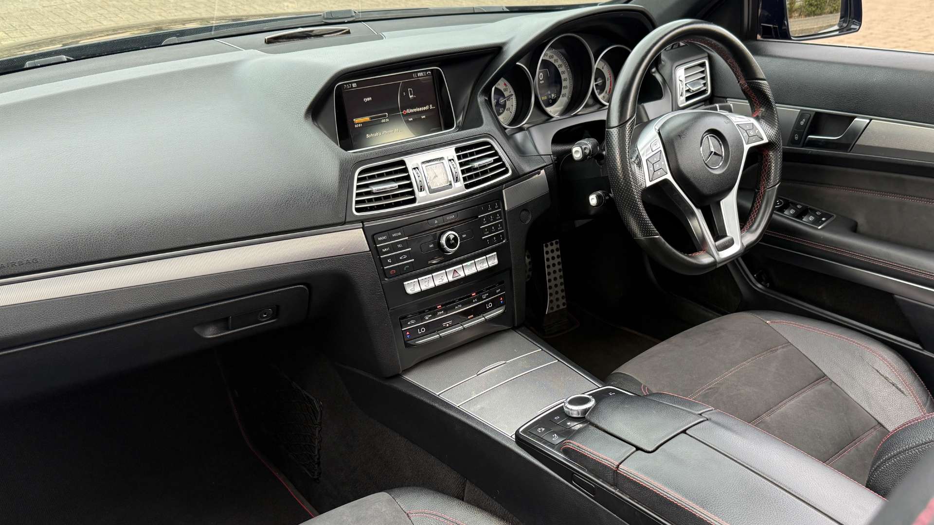 MERCEDES-BENZ E-CLASS 2.1 E220 AMG Line Bluetec Auto 2dr #23