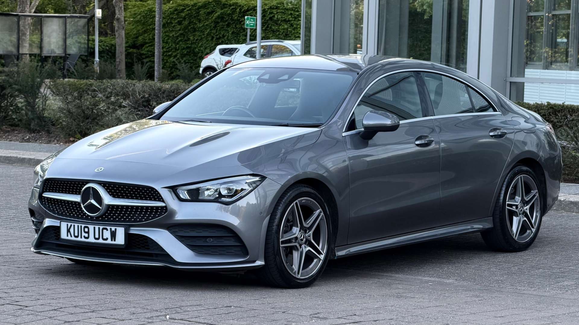 MERCEDES-BENZ CLA 2.0 CLA 220 AMG Line Auto 4dr #4
