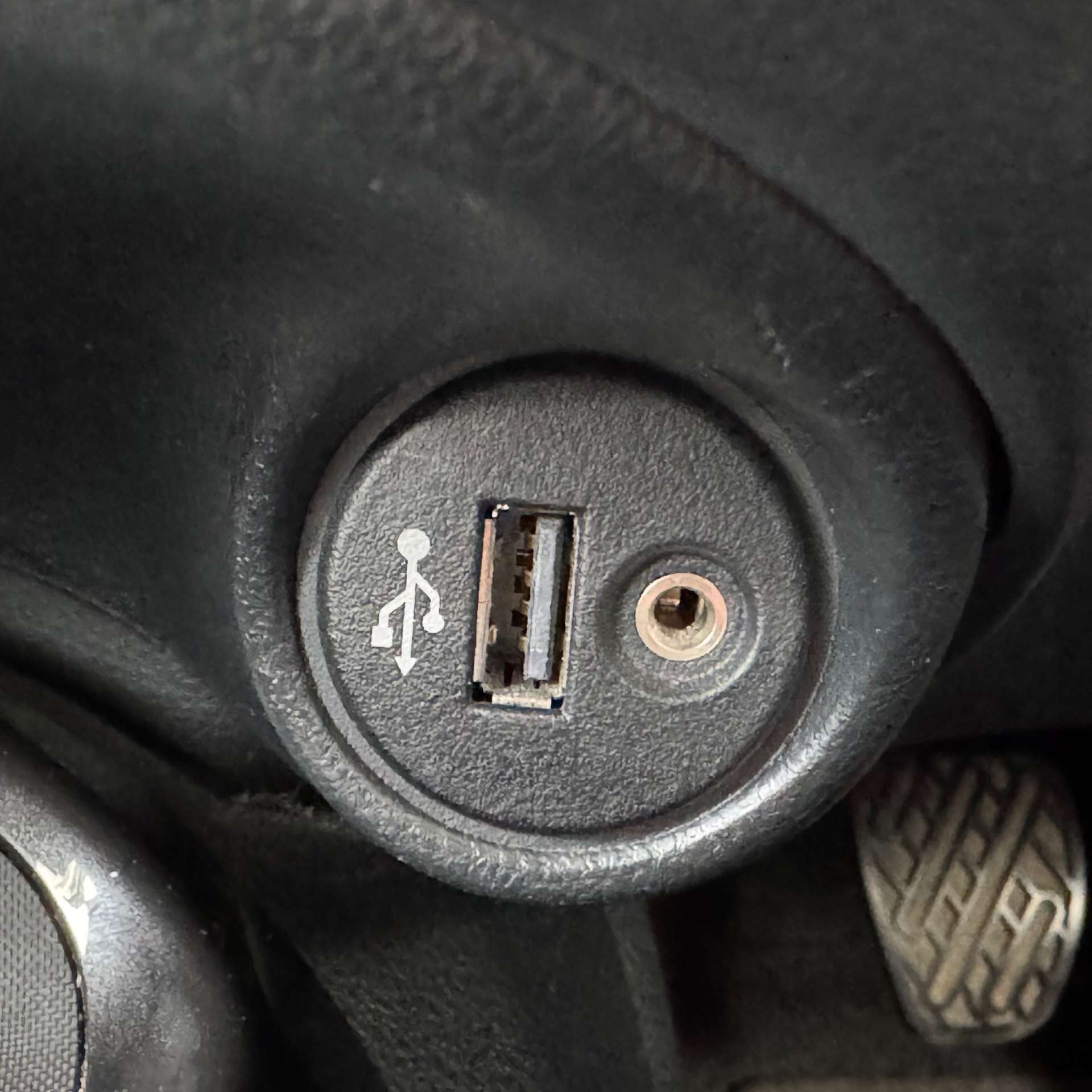 NISSAN JUKE 1.2 Juke N-Connecta DiG-T 5dr #18