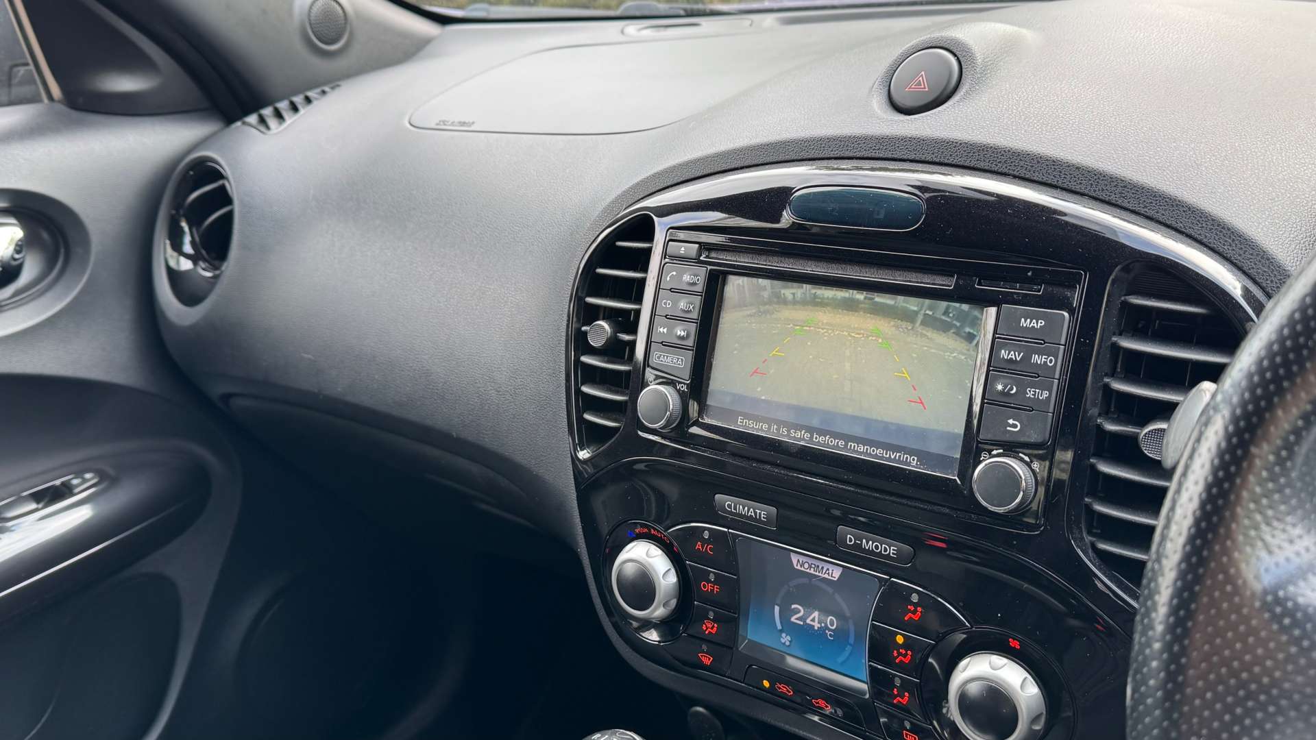 NISSAN JUKE 1.2 Juke N-Connecta DiG-T 5dr #33