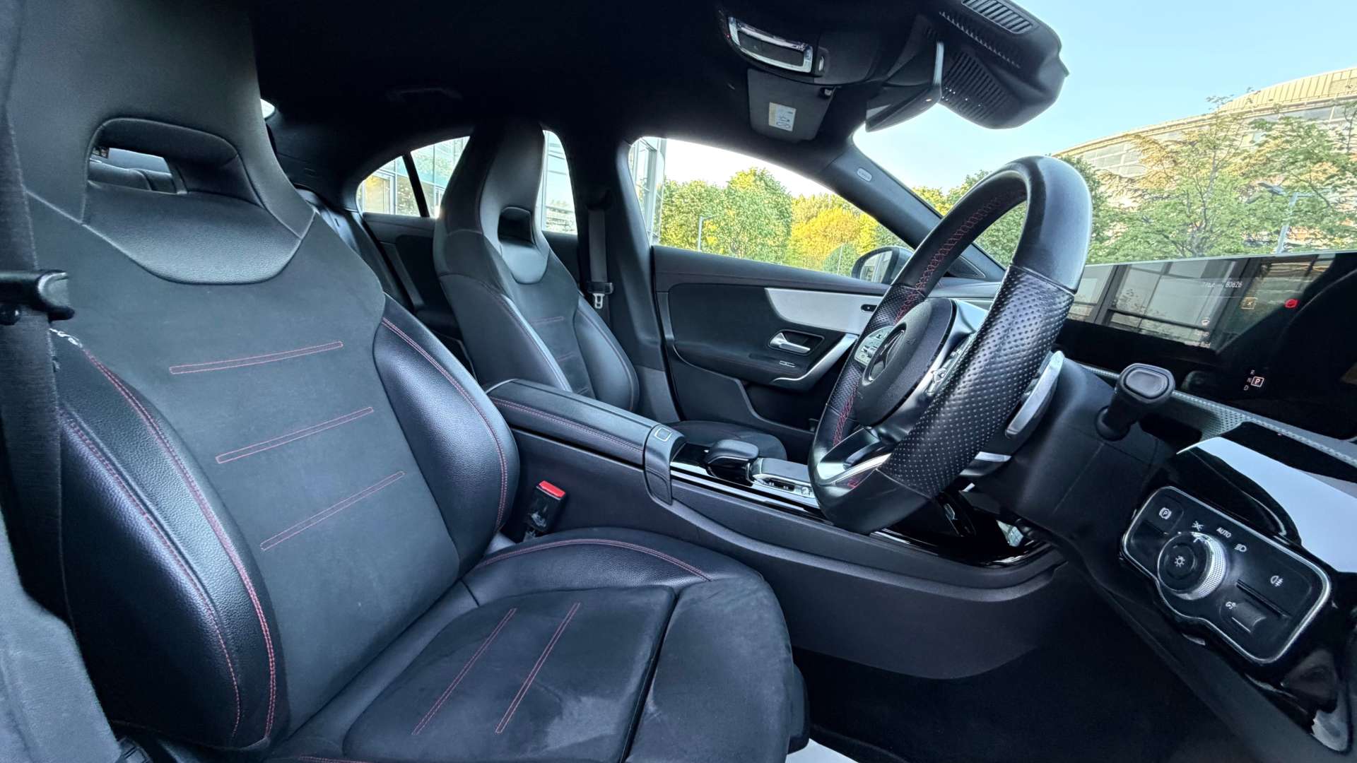 MERCEDES-BENZ CLA 2.0 CLA 220 AMG Line Auto 4dr #28