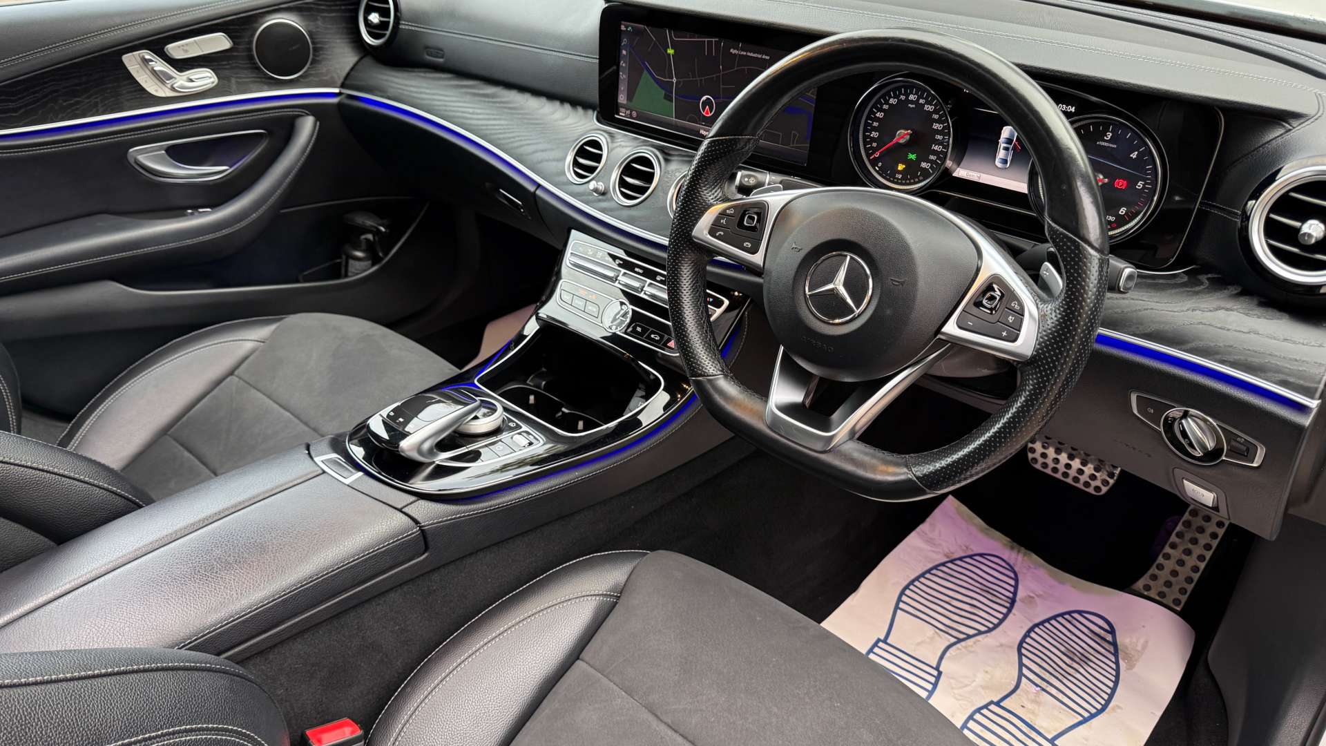 MERCEDES-BENZ E-CLASS 2.0 E 220 D AMG Line Premium Auto 4dr #1