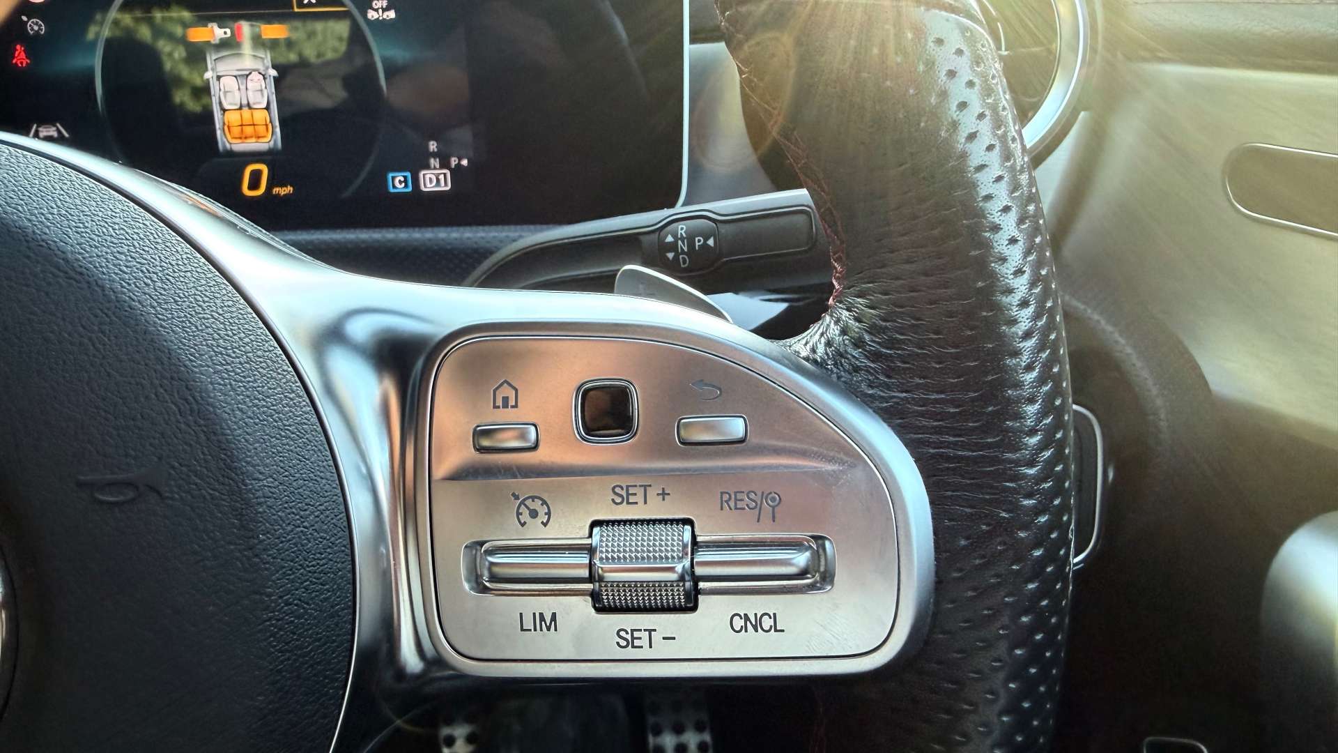 MERCEDES-BENZ CLA 2.0 CLA 220 AMG Line Auto 4dr #31