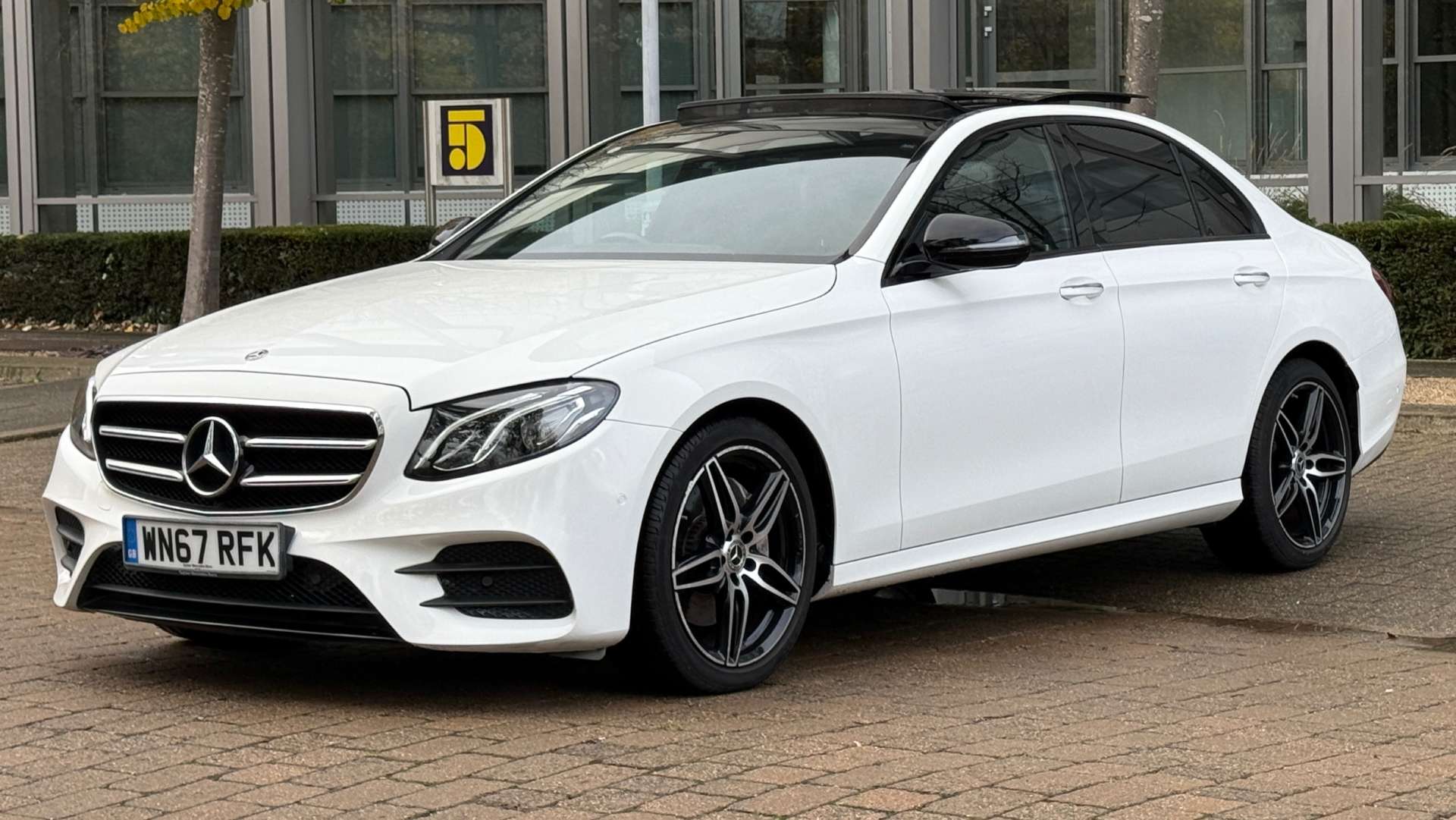 MERCEDES-BENZ E-CLASS 2.0 E 220 D AMG Line Premium Auto 4dr #3