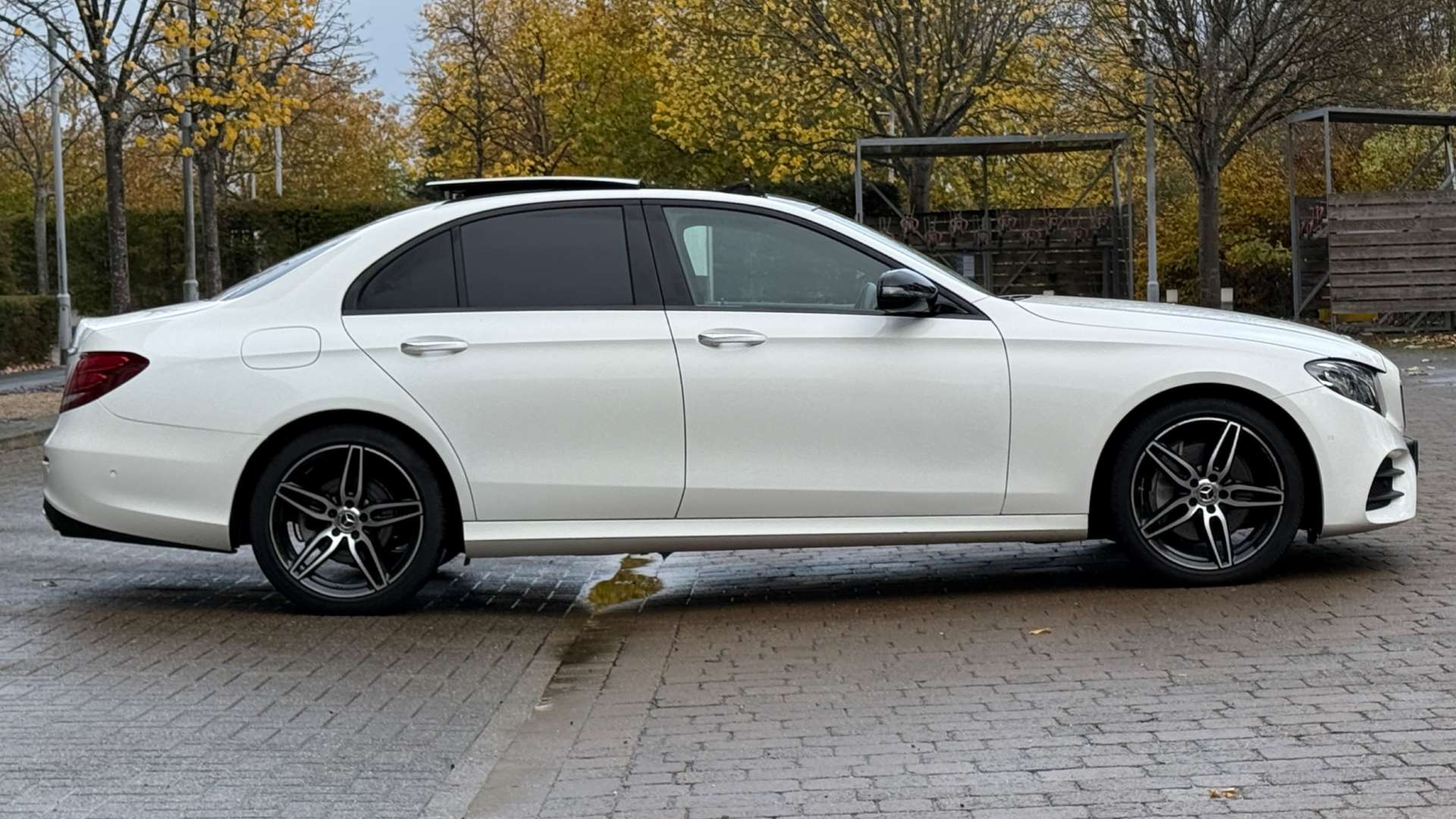 MERCEDES-BENZ E-CLASS 2.0 E 220 D AMG Line Premium Auto 4dr #10