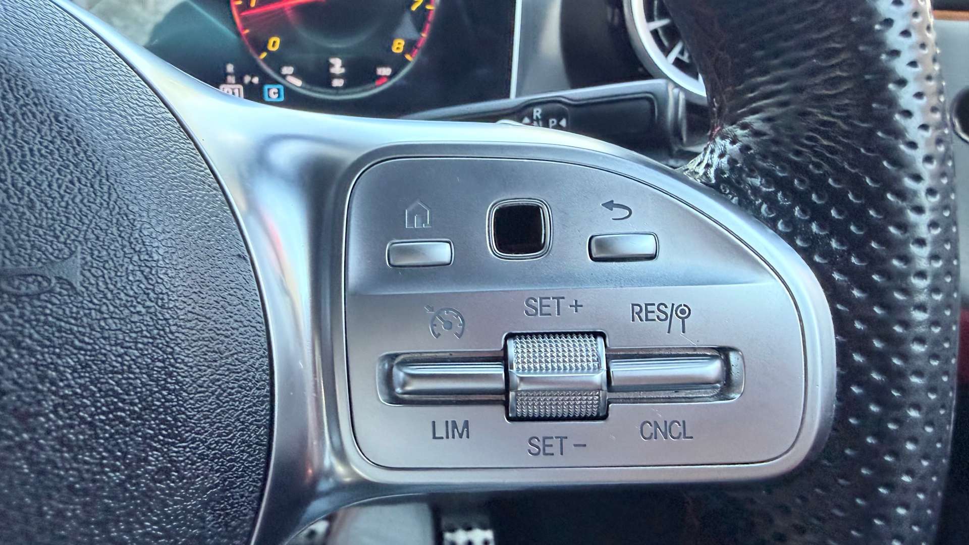 MERCEDES-BENZ CLA 1.3 CLA 180 AMG Line Premium Auto 4dr #30