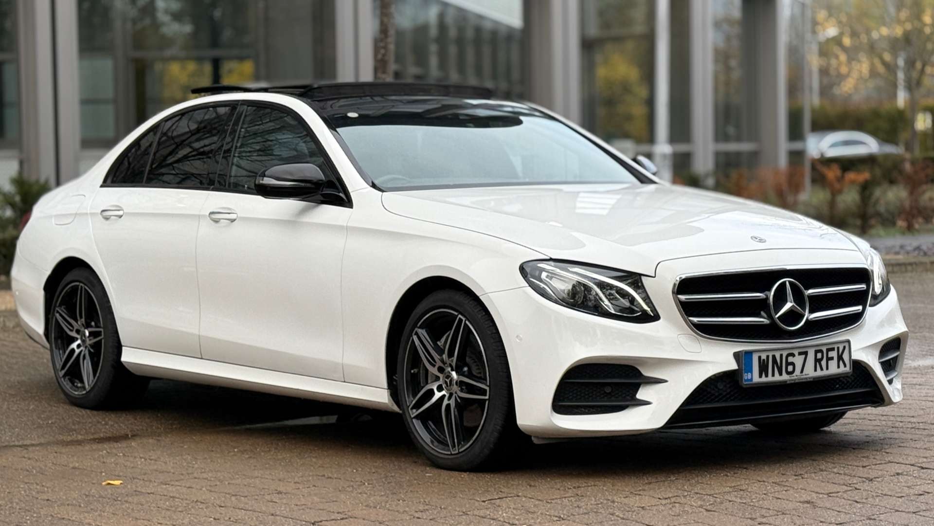 MERCEDES-BENZ E-CLASS 2.0 E 220 D AMG Line Premium Auto 4dr #19