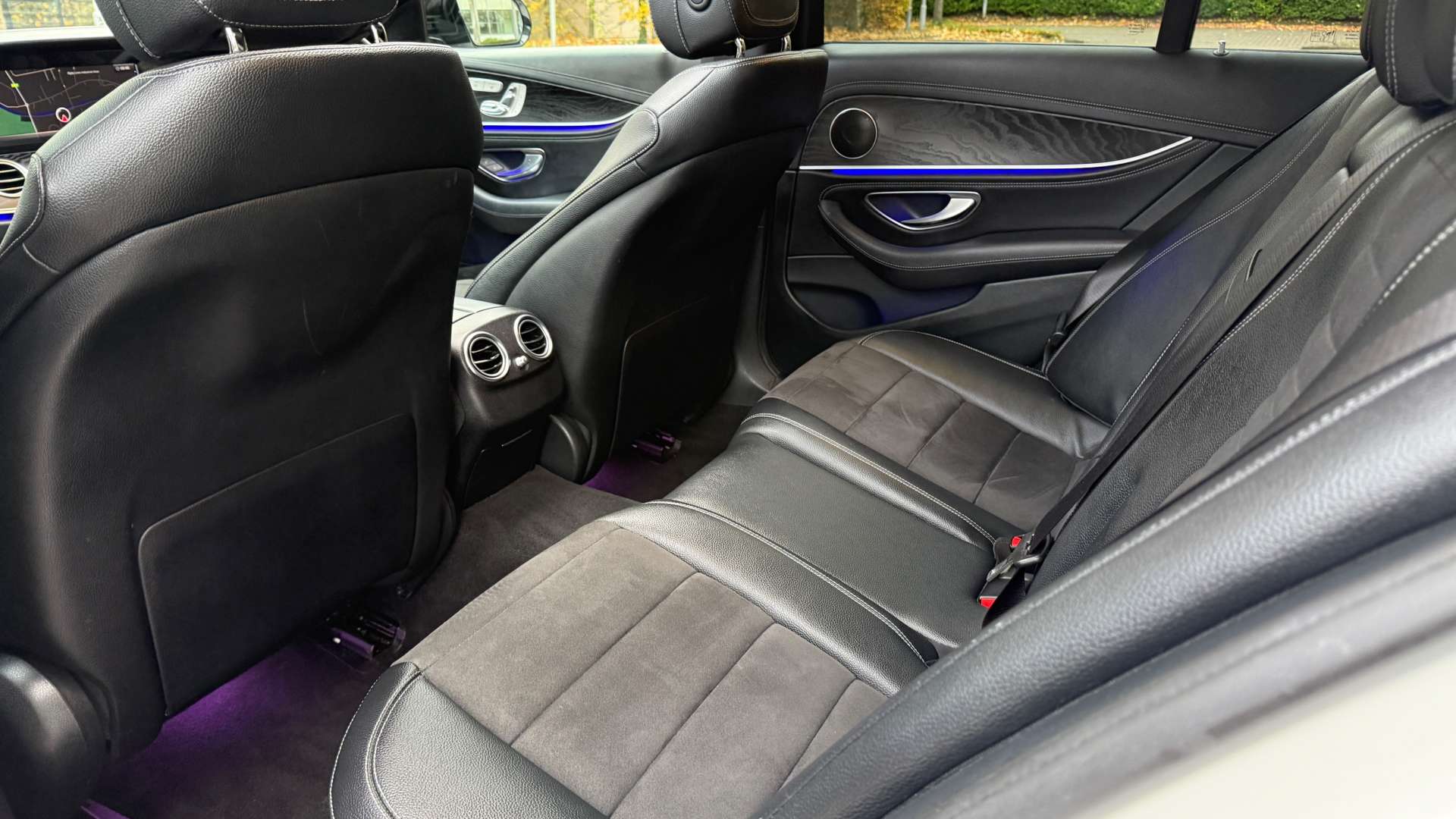 MERCEDES-BENZ E-CLASS 2.0 E 220 D AMG Line Premium Auto 4dr #22