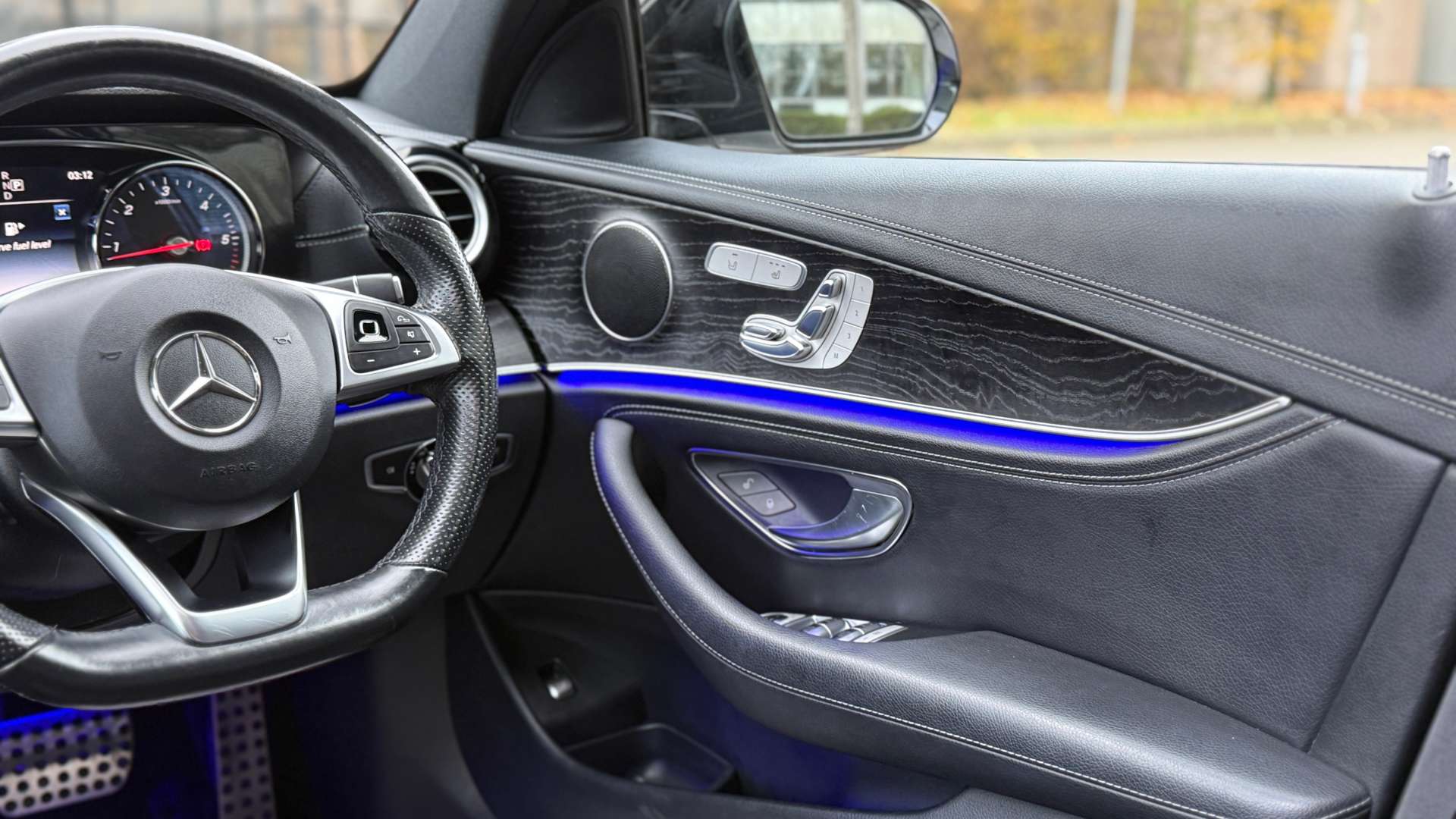 MERCEDES-BENZ E-CLASS 2.0 E 220 D AMG Line Premium Auto 4dr #27