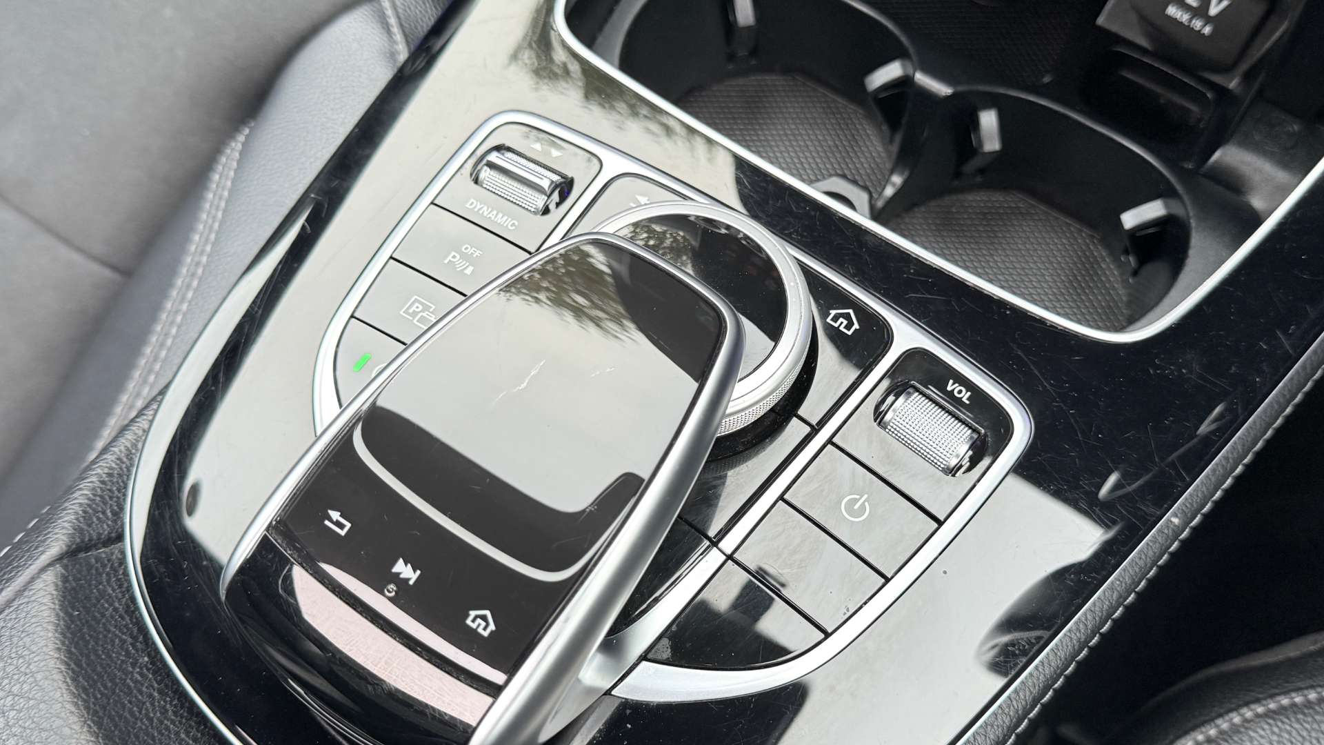 MERCEDES-BENZ E-CLASS 2.0 E 220 D AMG Line Premium Auto 4dr #40