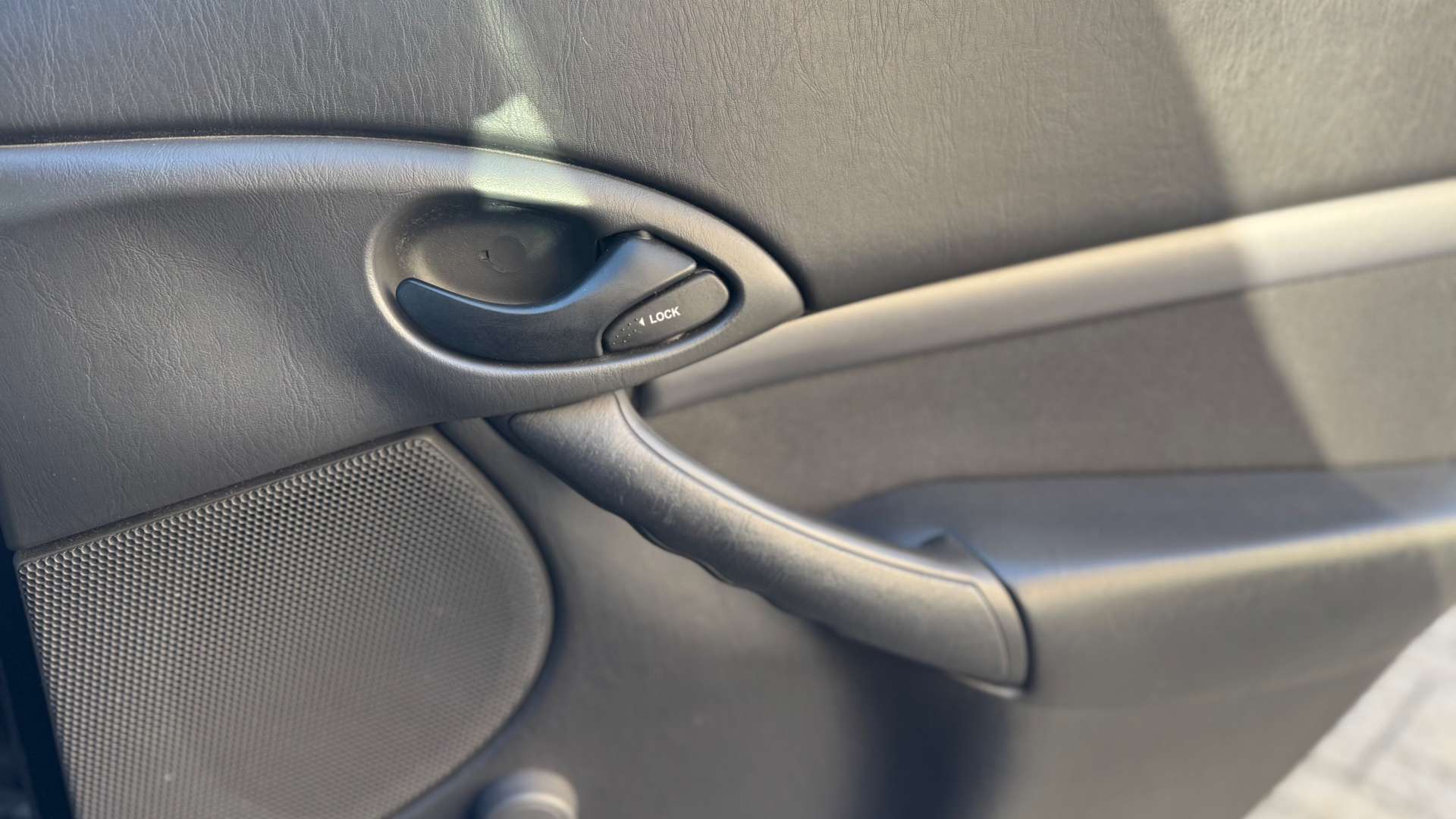 FORD FOCUS 1.6 Focus Zetec Auto 5dr #5